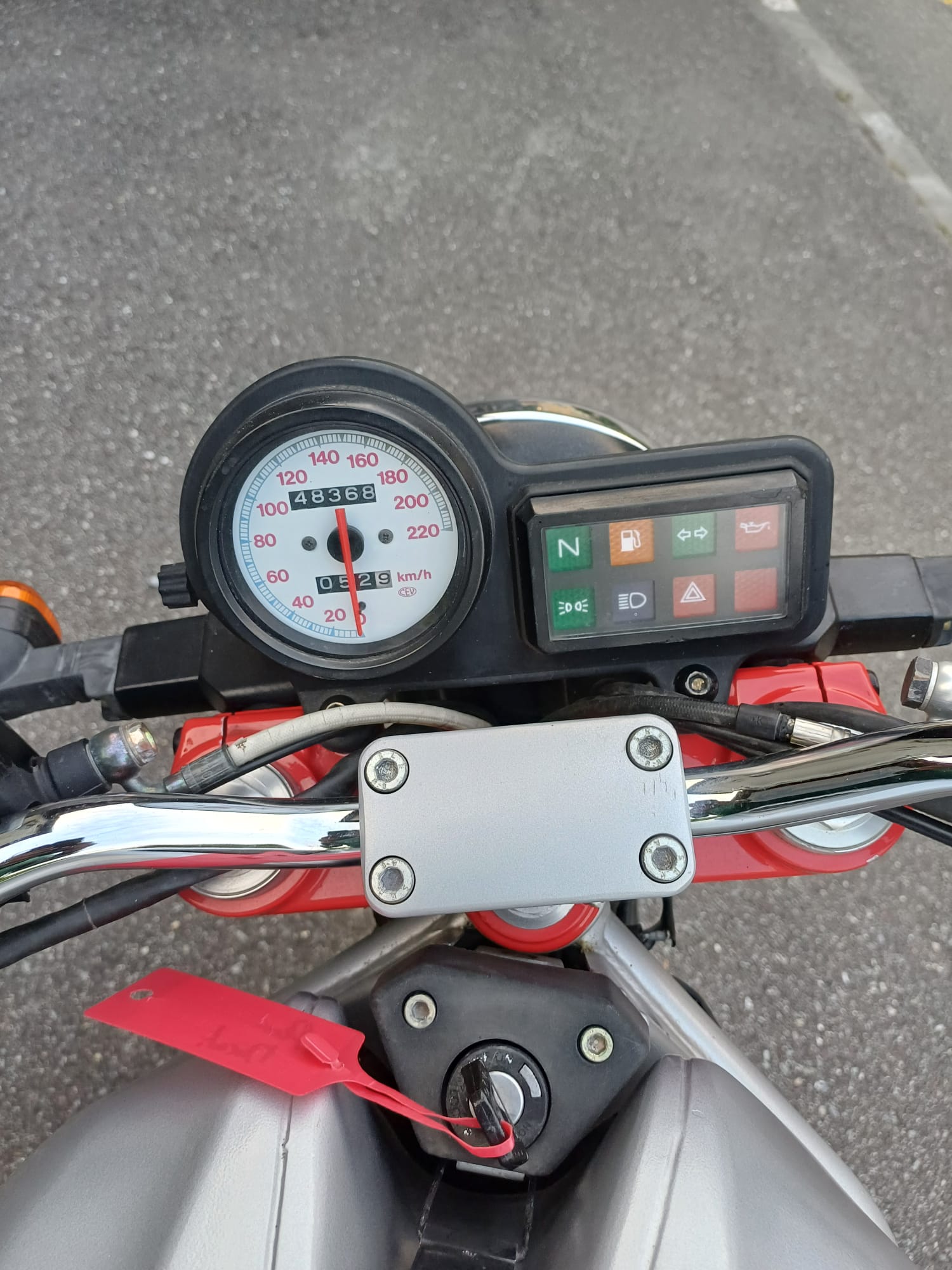 DUCATI Monster 600-image-9