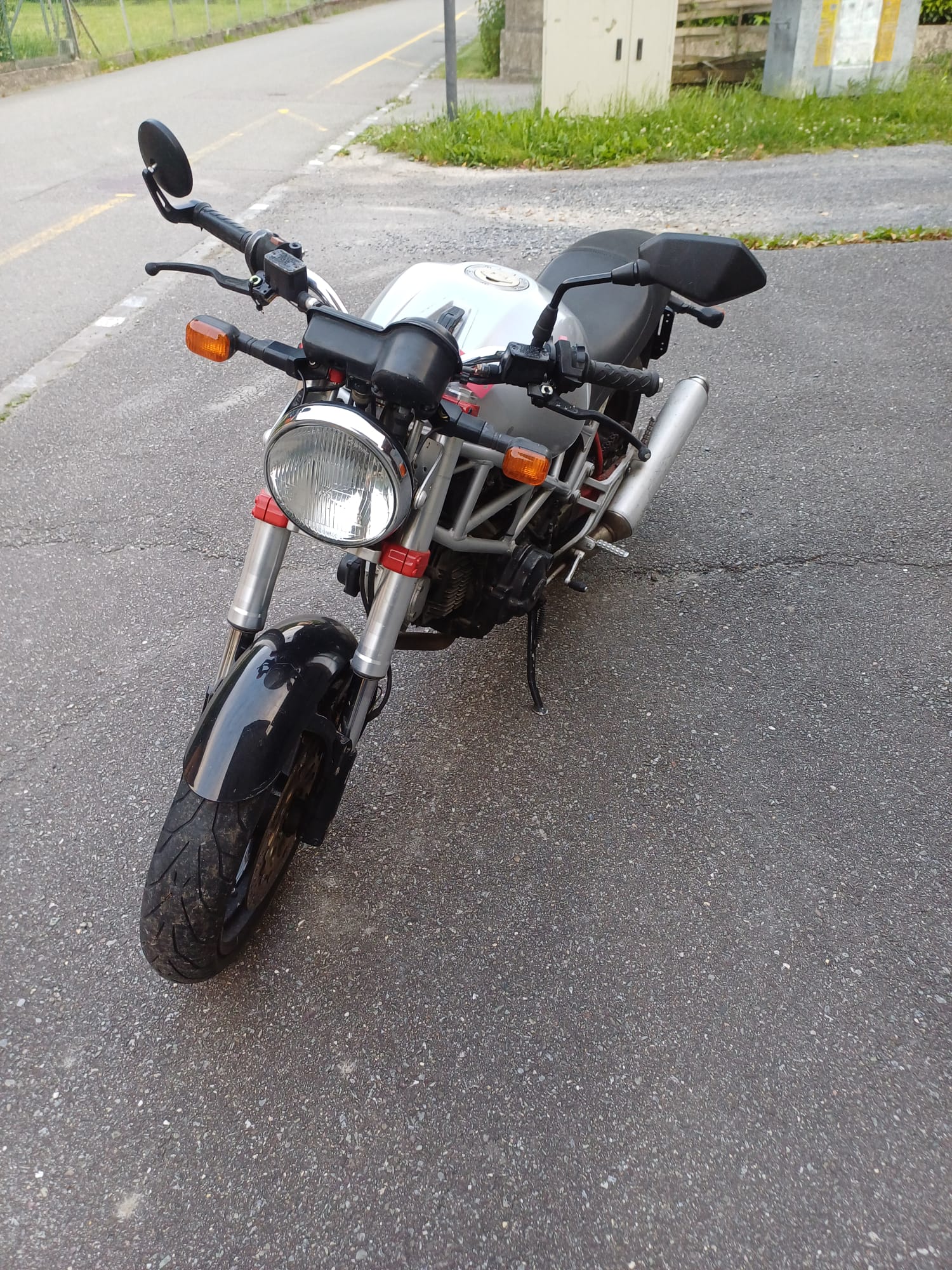 DUCATI Monster 600-image-0