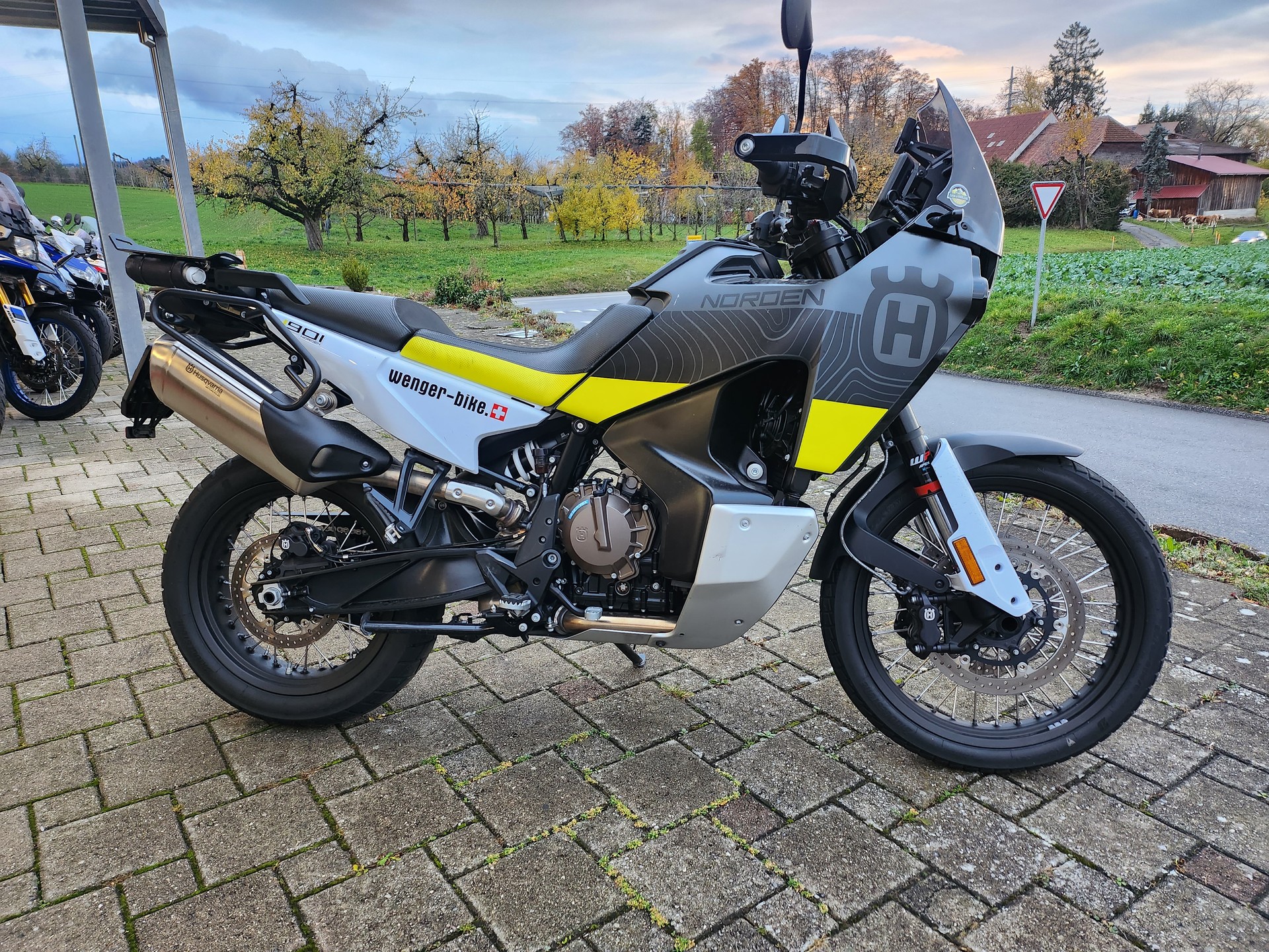 HUSQVARNA Norden 901-image-0