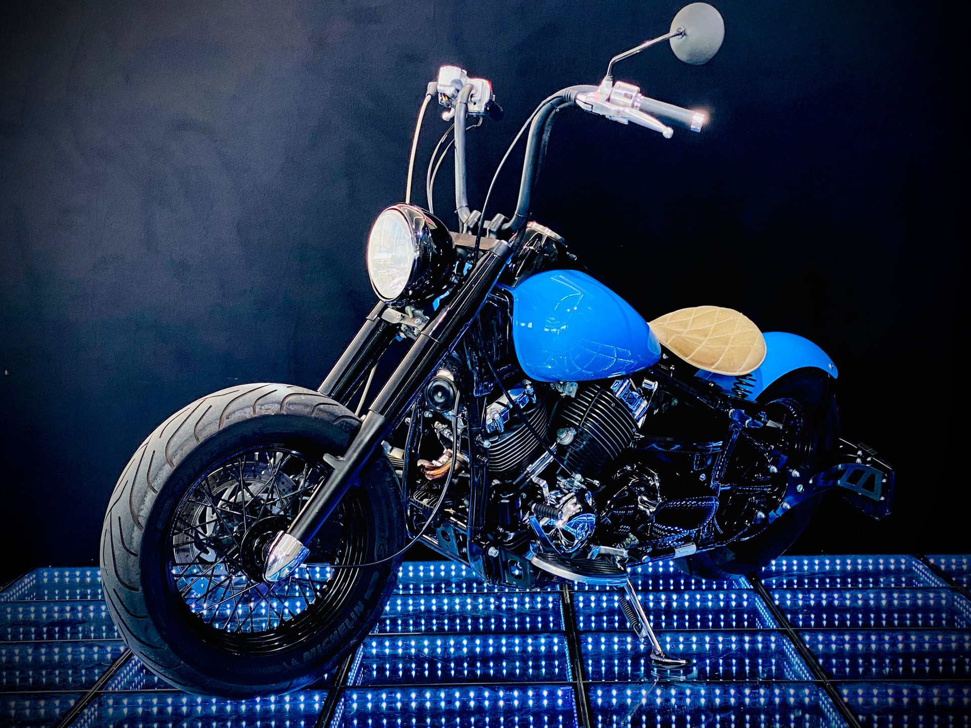 YAMAHA XVS 650 A Drag Star Classic-showroom-element-1