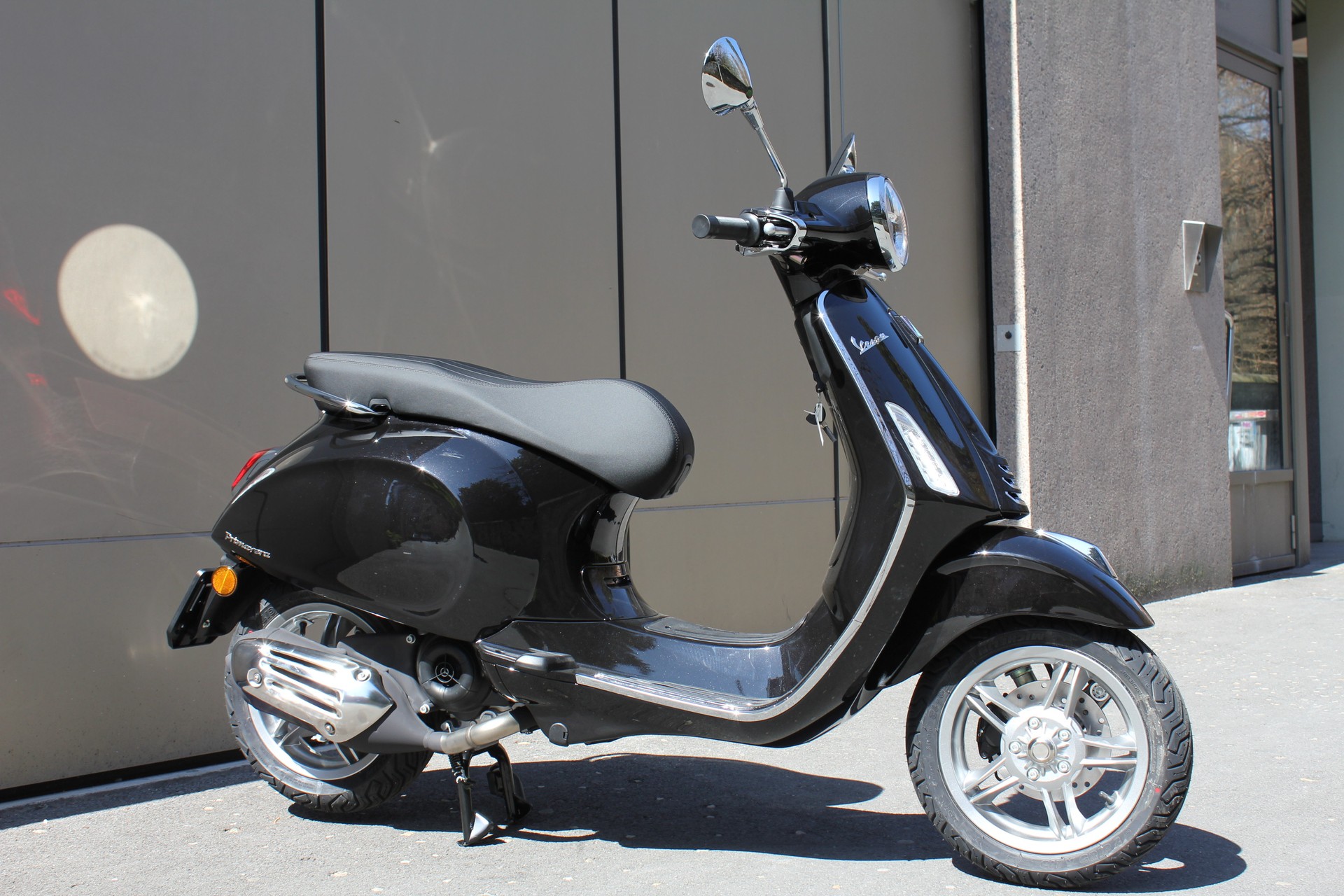 PIAGGIO Vespa Primavera 50 (45km/h)-showroom-element-1
