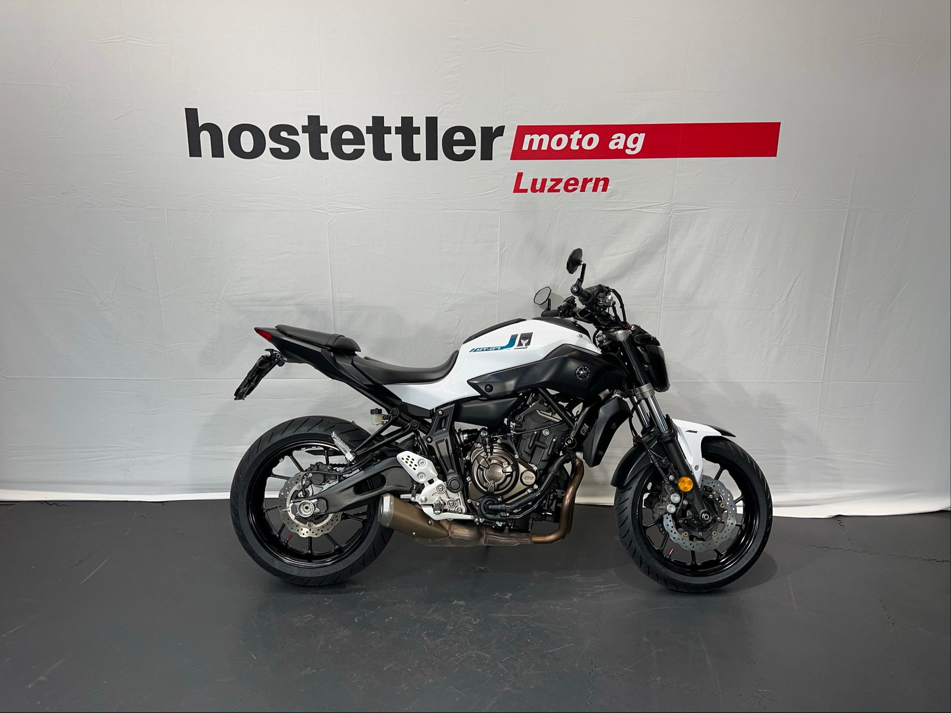 YAMAHA MT-07-showroom-element-1