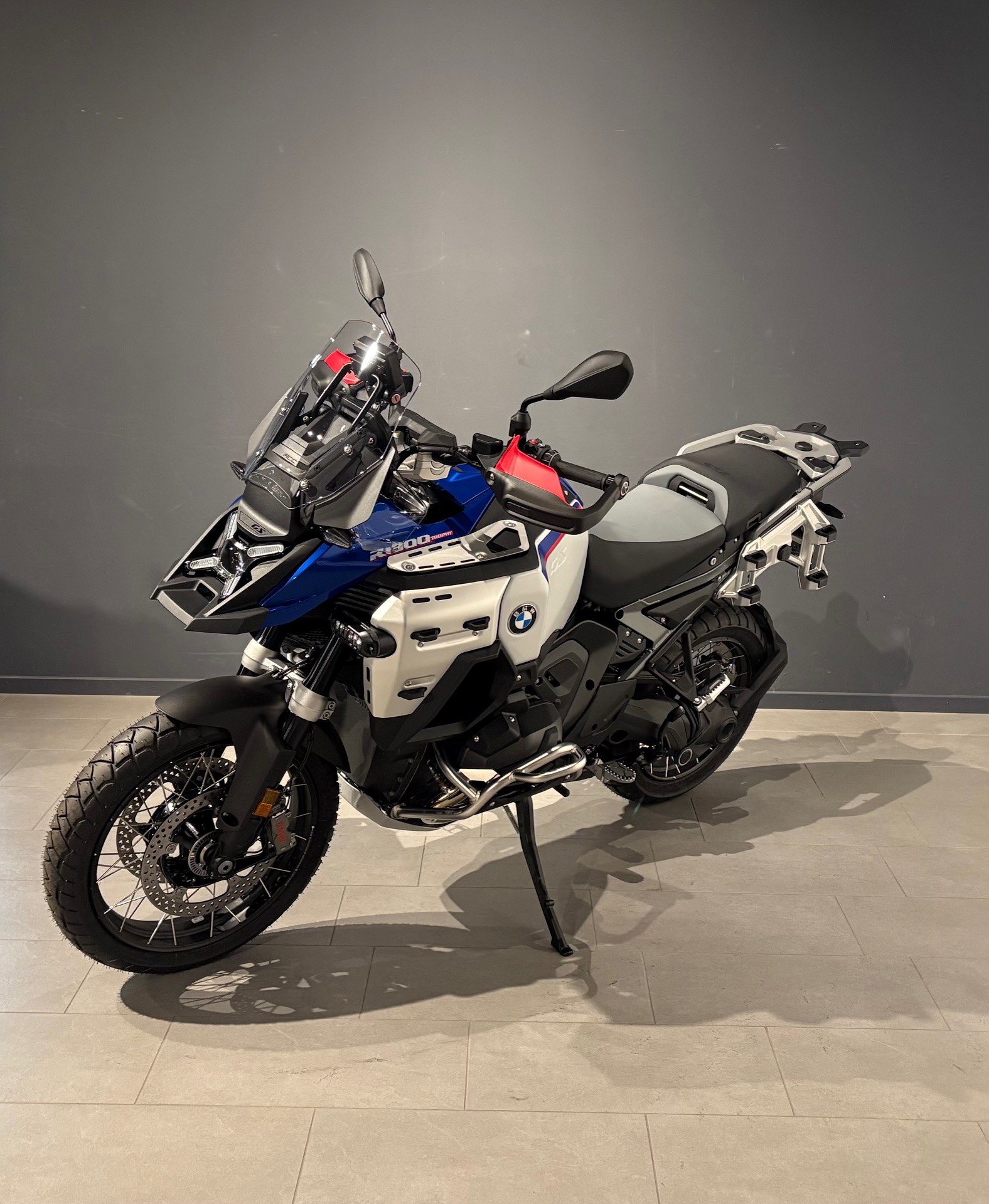 BMW R 1300 GS Adventure-showroom-element-2