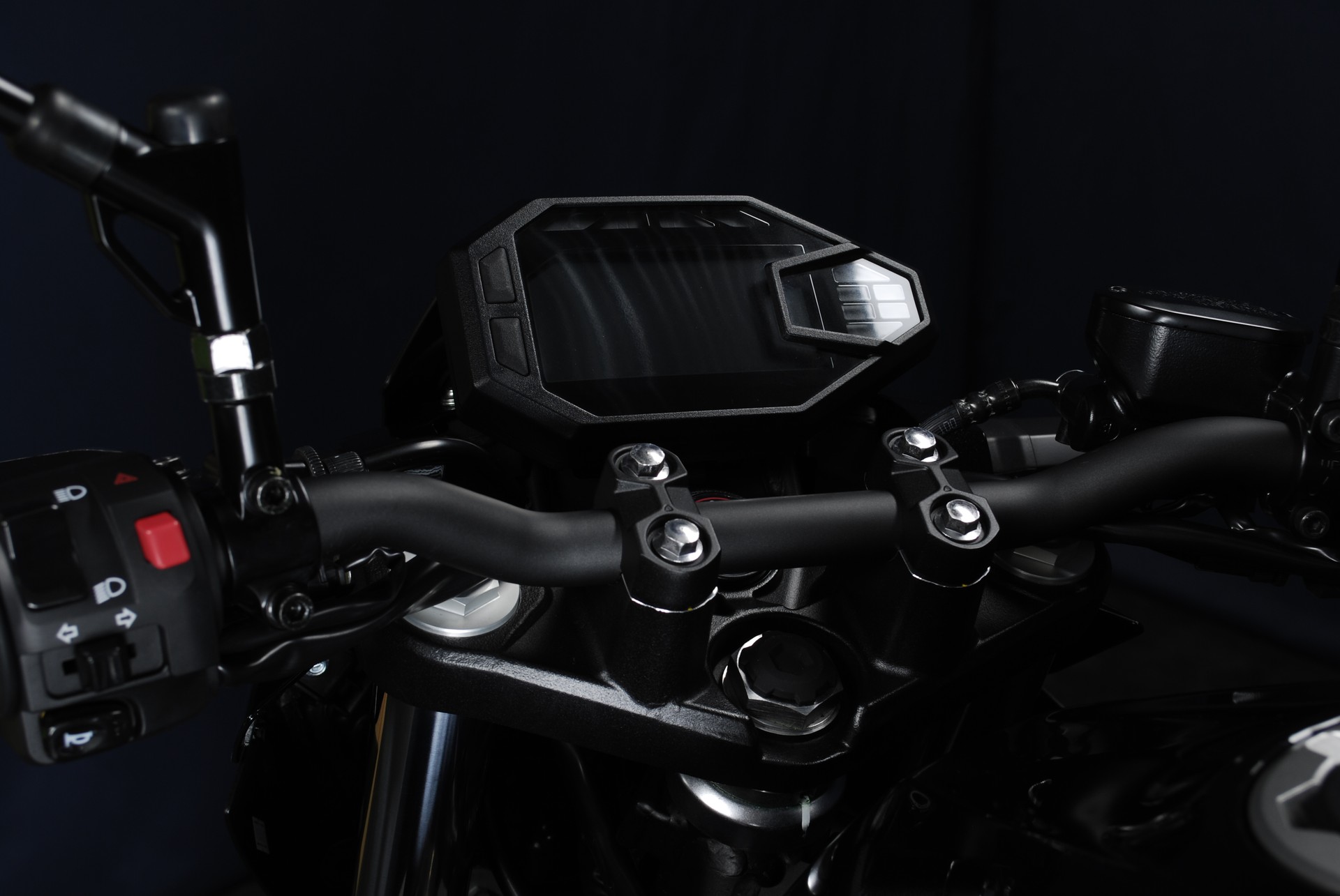 KAWASAKI Z 500 MY24-image-14