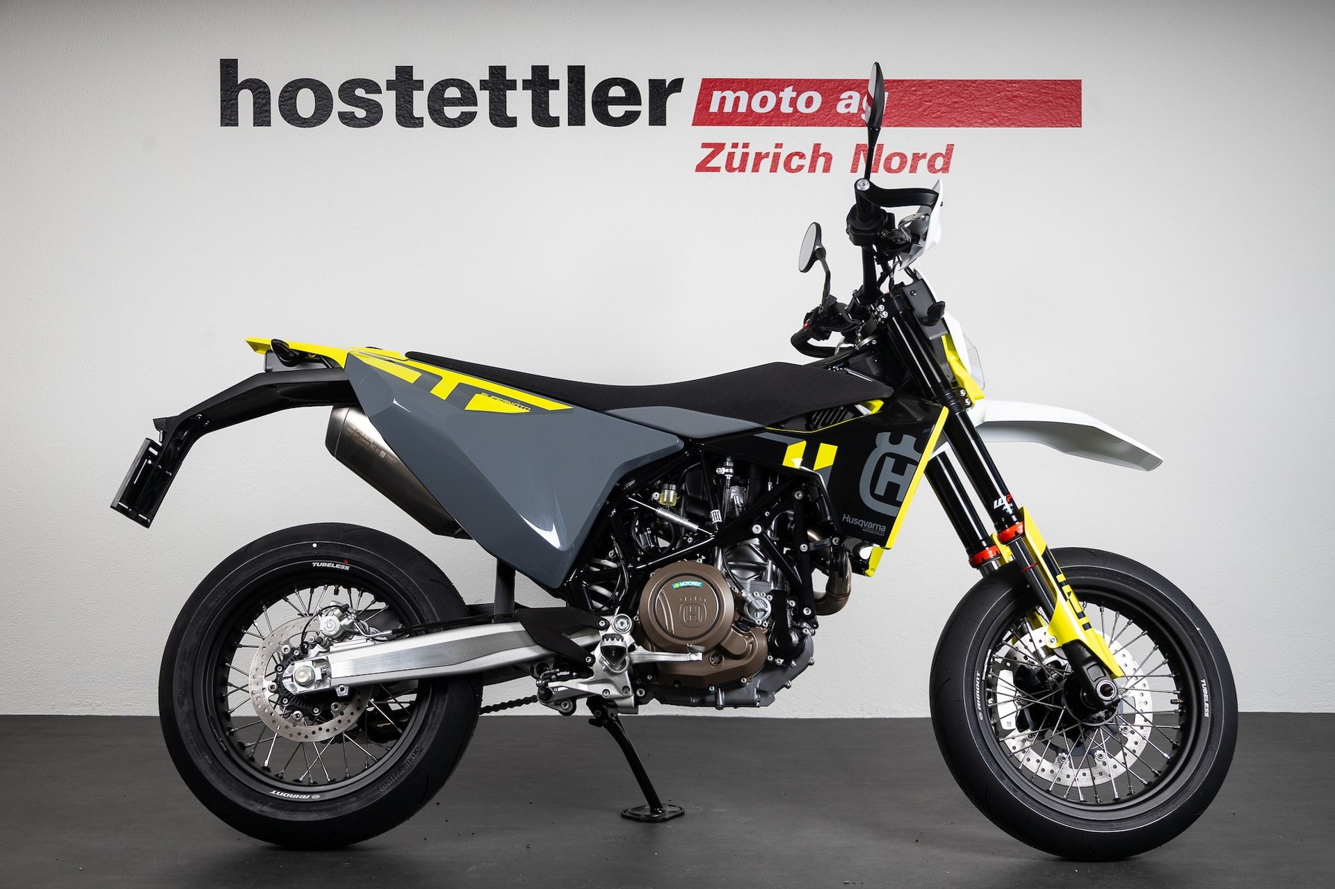 HUSQVARNA 701 Supermoto ABS-showroom-element-1