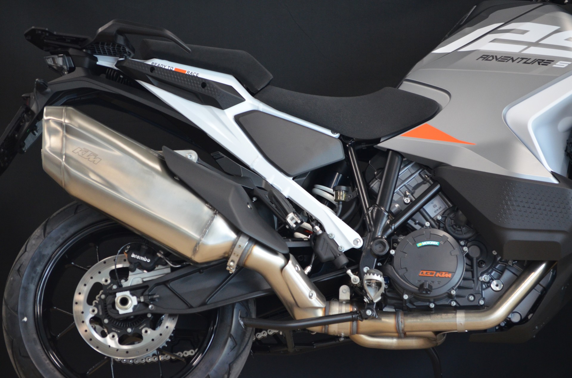 KTM 1290 Super Adventure S-showroom-element-3