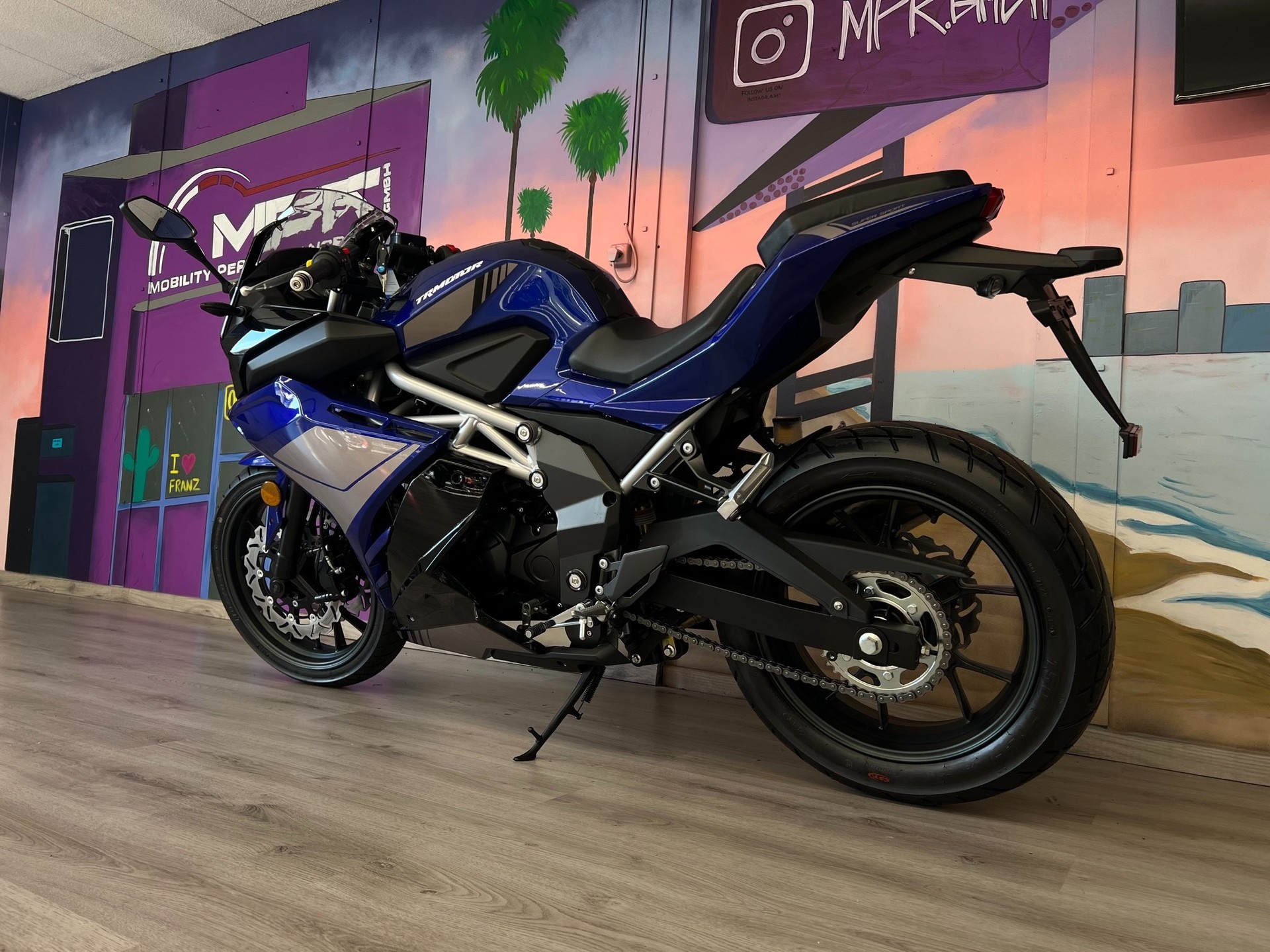 TRMOTOR GP 1 125cc-showroom-element-2