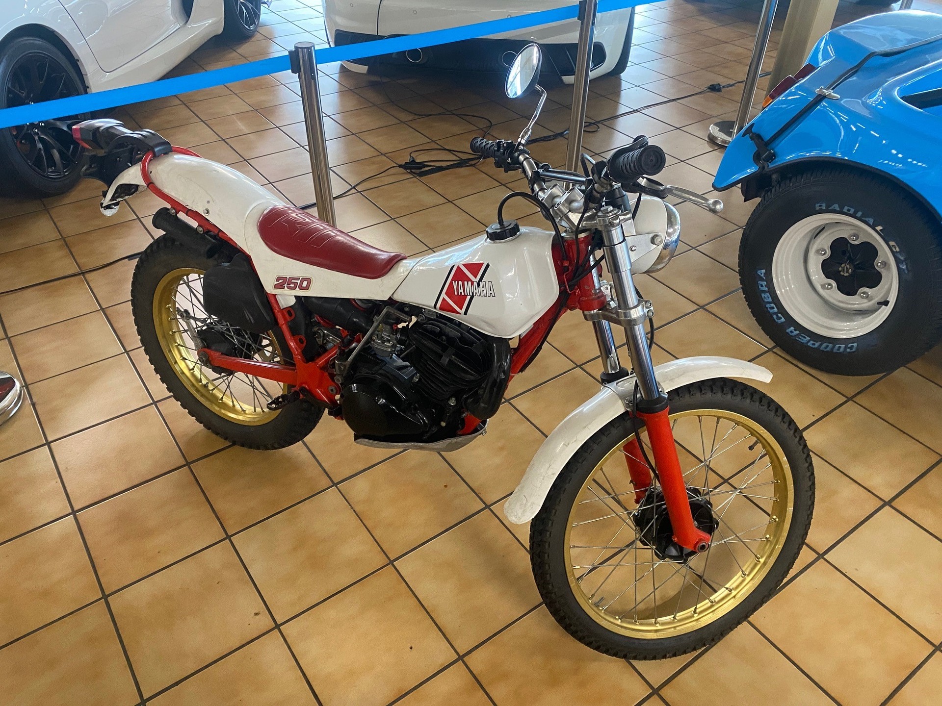 YAMAHA TY 250