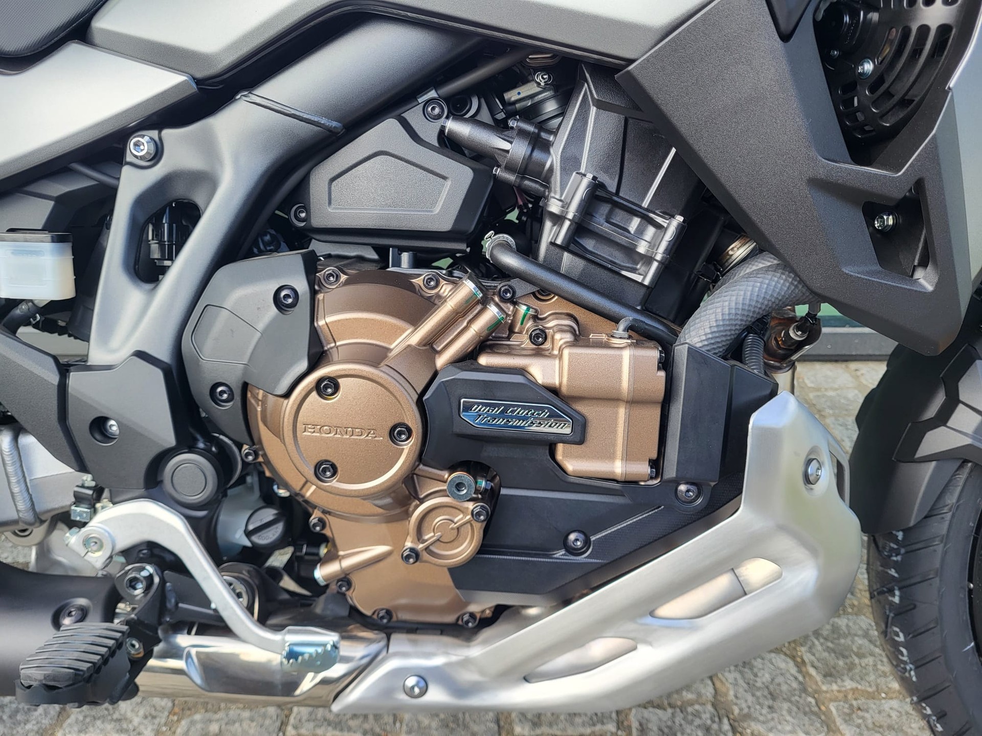 HONDA CRF 1100 DCT Africa Twin Adventure Sports-showroom-element-3