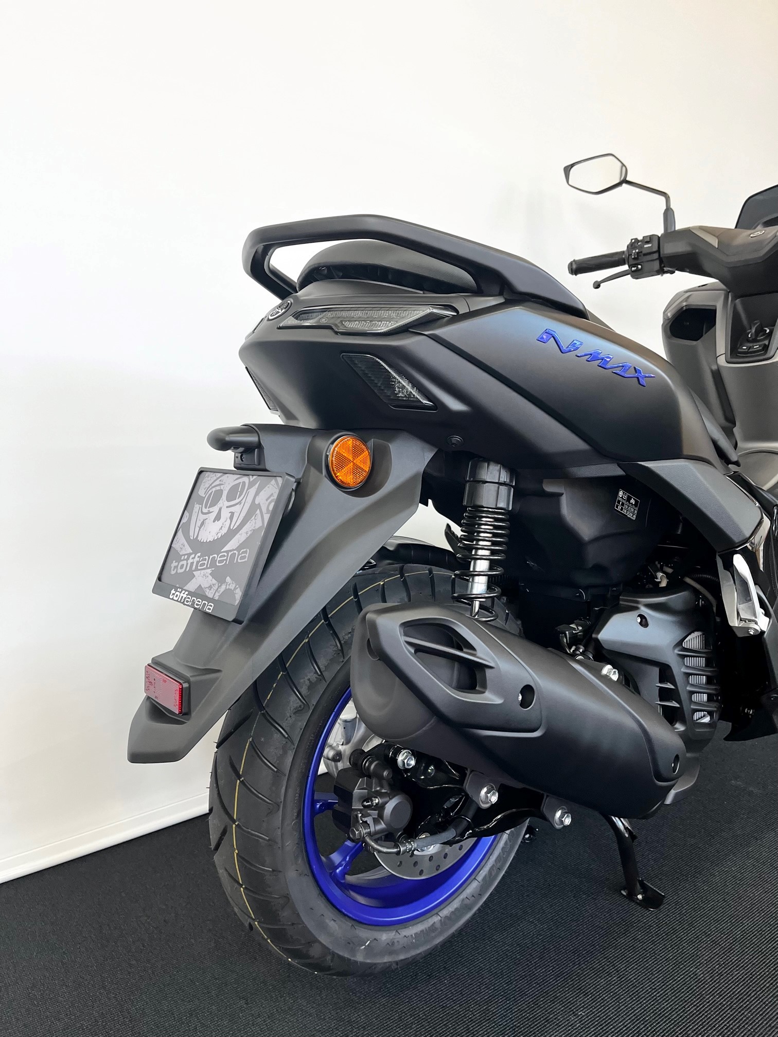 YAMAHA N-Max GPD 125-showroom-element-3