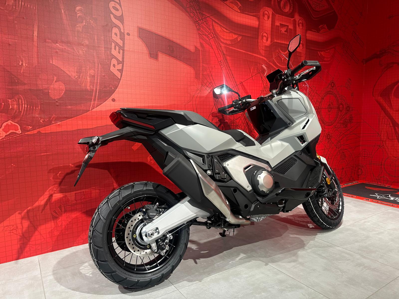 HONDA X-ADV 750 *35kW* *Neufahrzeug*-showroom-element-1