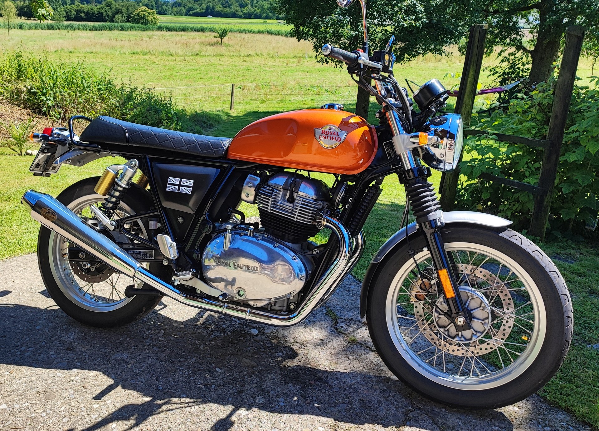 ROYAL ENFIELD INTERCEPTOR 650