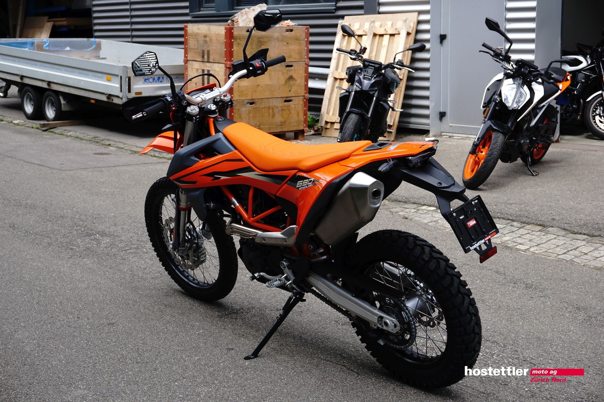 KTM 690 Enduro R ABS-showroom-element-3
