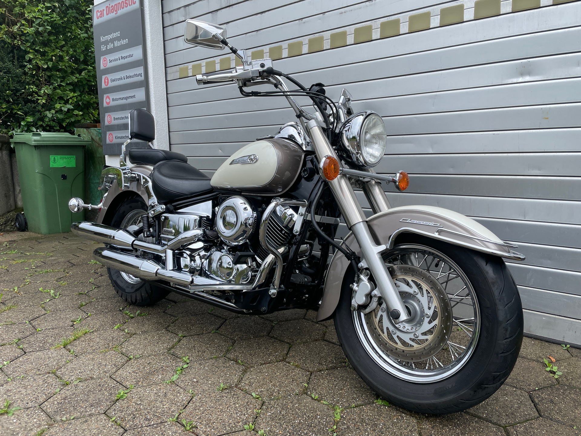 YAMAHA XVS 650 A Drag Star Classic