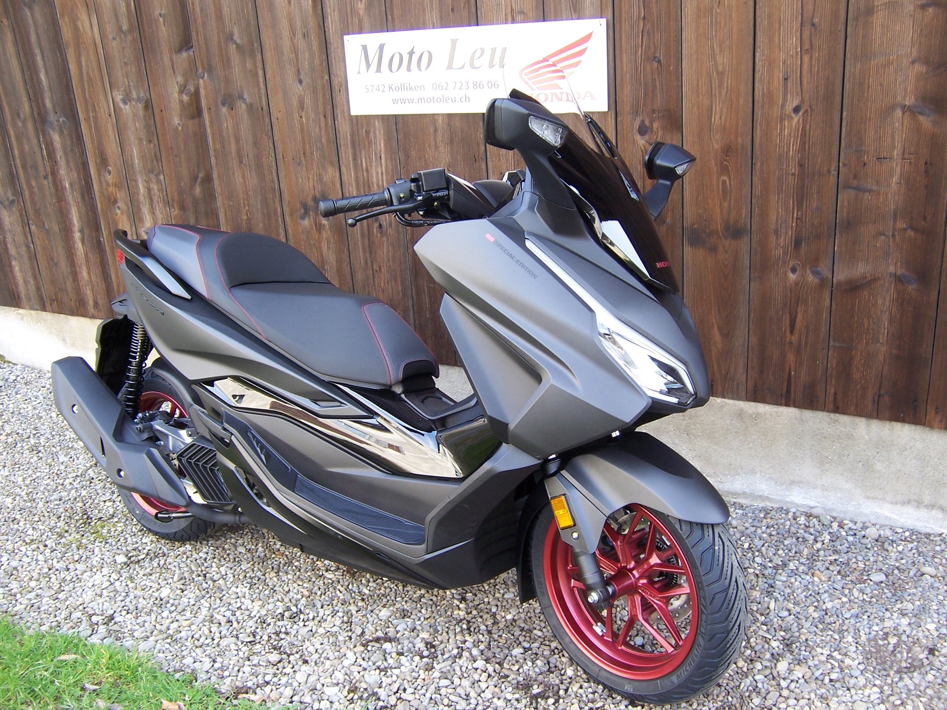 HONDA Nss 125 Forza Special Edition