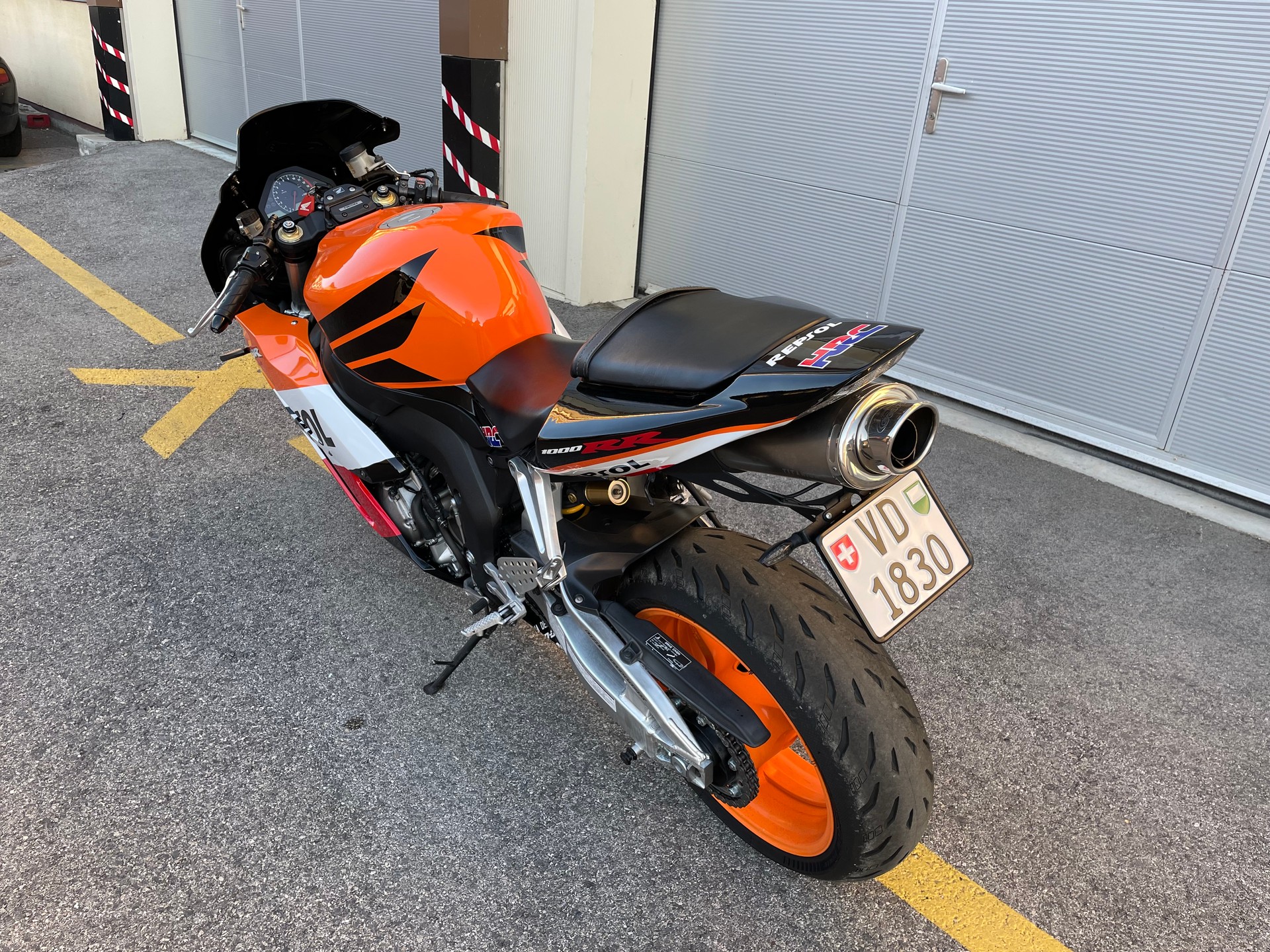 HONDA CBR 1000 RR Repsol-image-6
