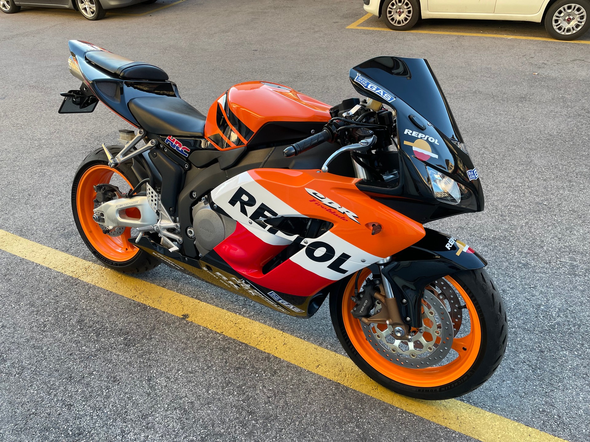 HONDA CBR 1000 RR Repsol-image-3