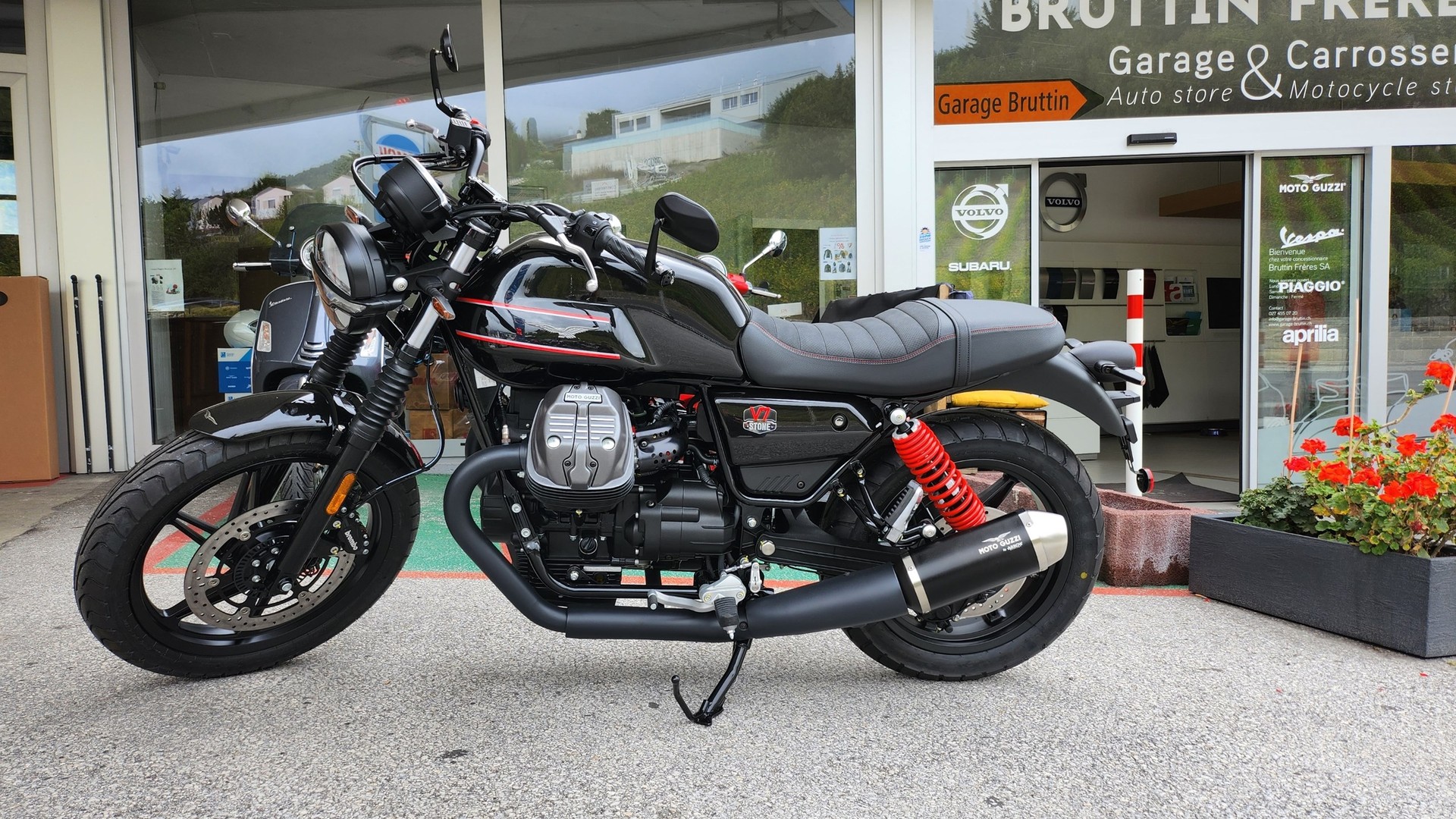 MOTO GUZZI V7 IV 850 Stone Special Edition-showroom-element-1