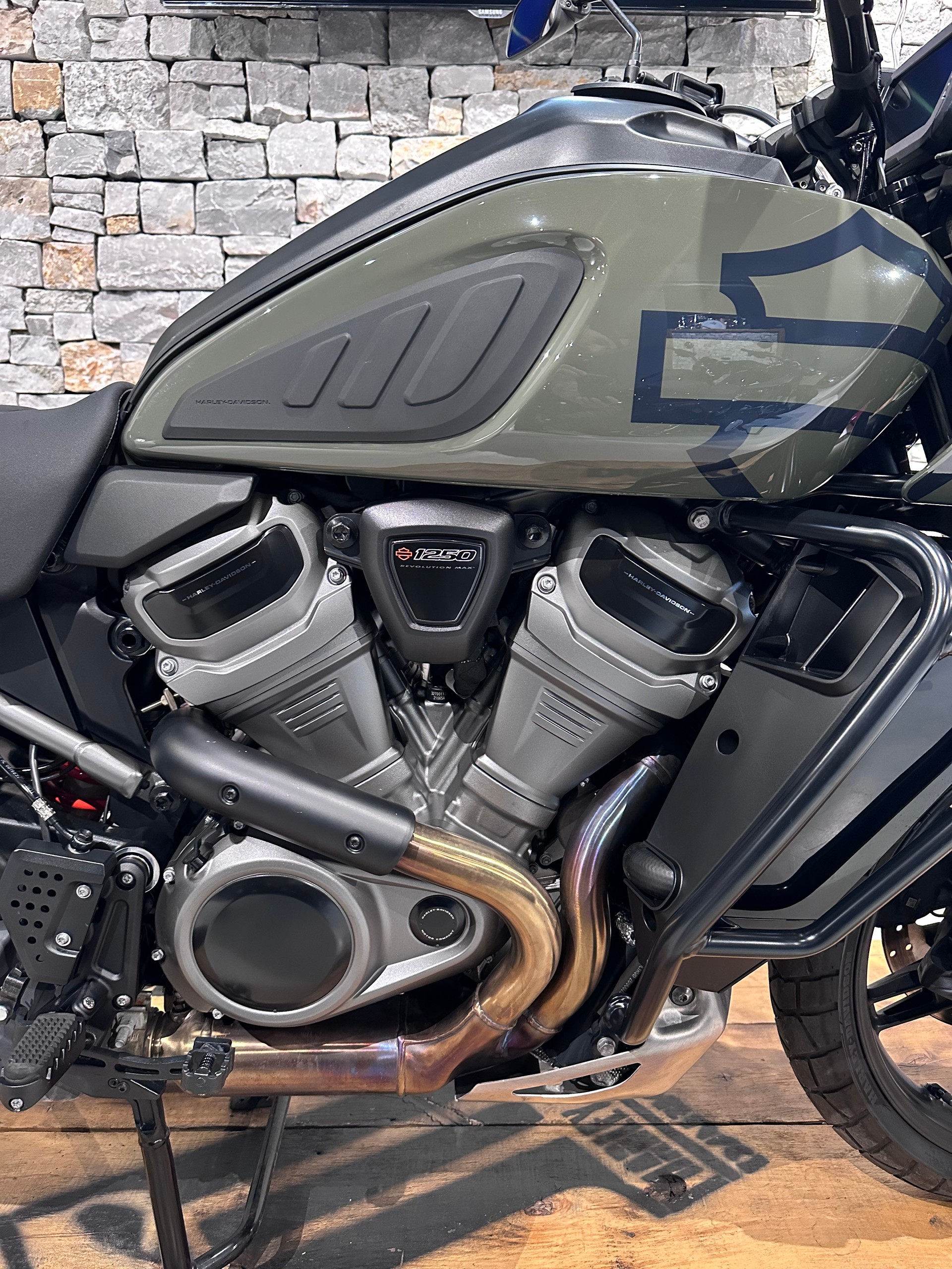 HARLEY-DAVIDSON RA Pan America 1250 Special-showroom-element-3
