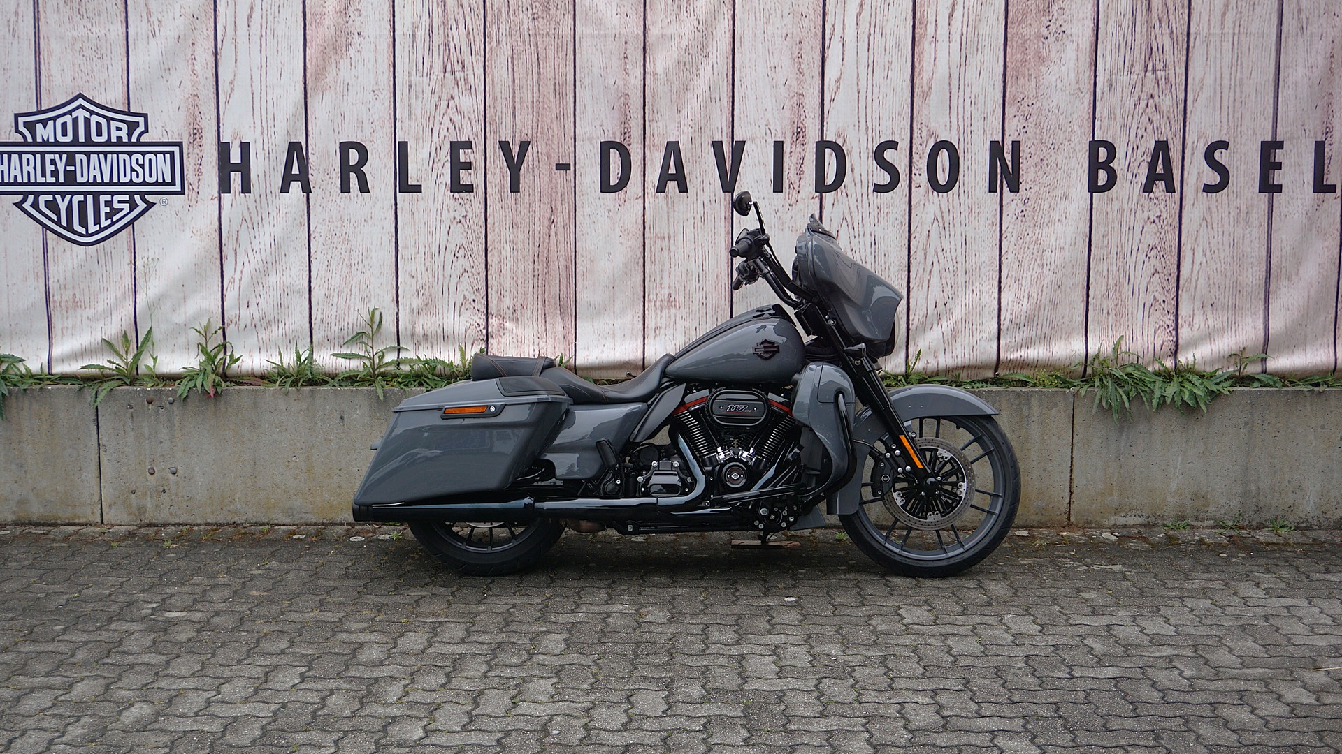 HARLEY-DAVIDSON FLHXSE Street Glide ABS CVO 117-image-0