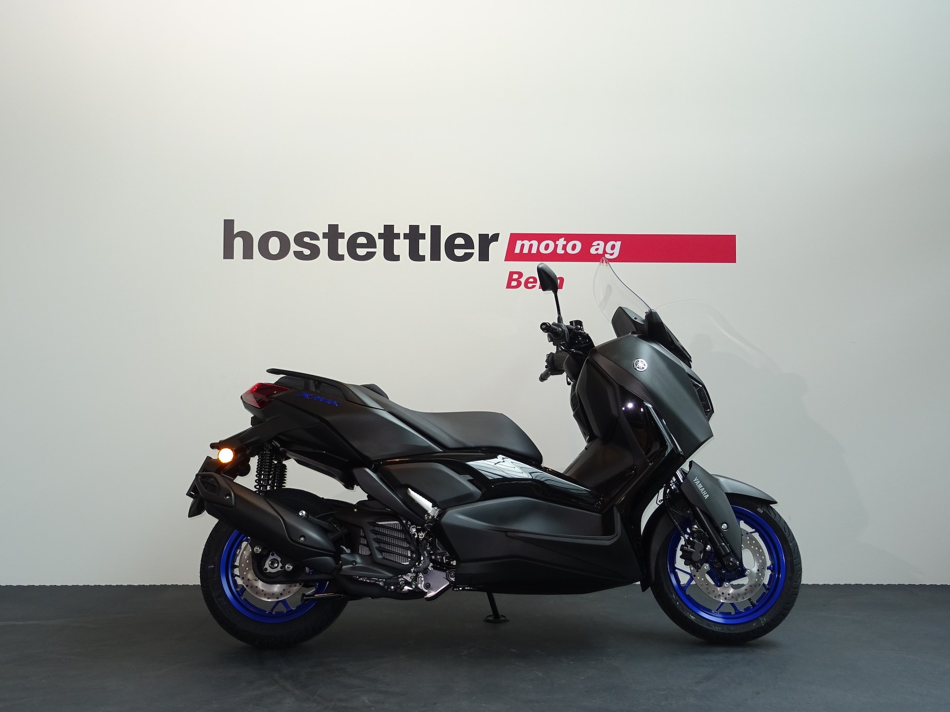 YAMAHA X-MAX-showroom-element-1