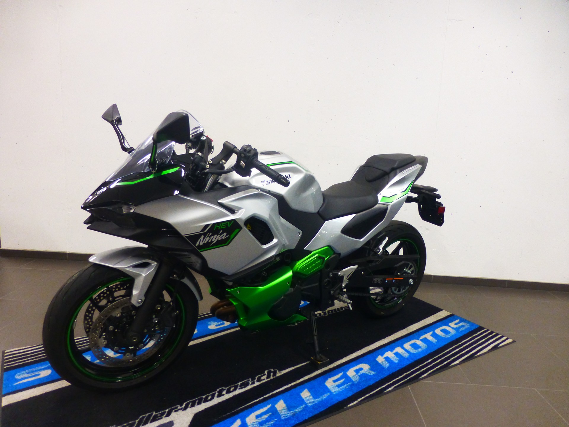 KAWASAKI NINJA 7 HYBRID - Occasionen kaufen | MotoScout24