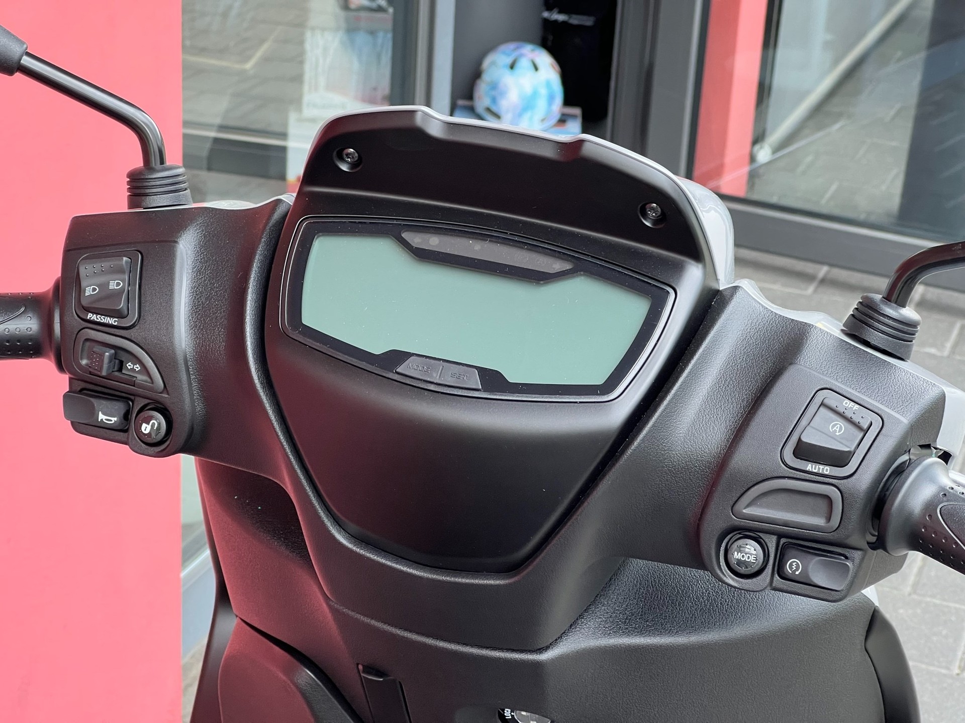 PIAGGIO Medley 125 Sport-showroom-element-2