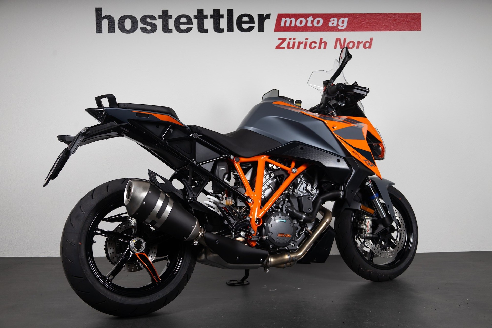 KTM 1290 Super Duke GT ABS-showroom-element-2