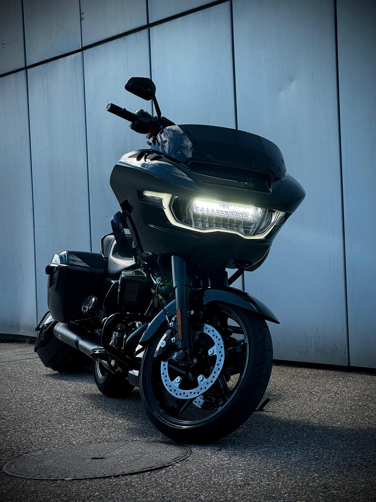 HARLEY-DAVIDSON FLTRX Road Glide Black Finish 117-image-3