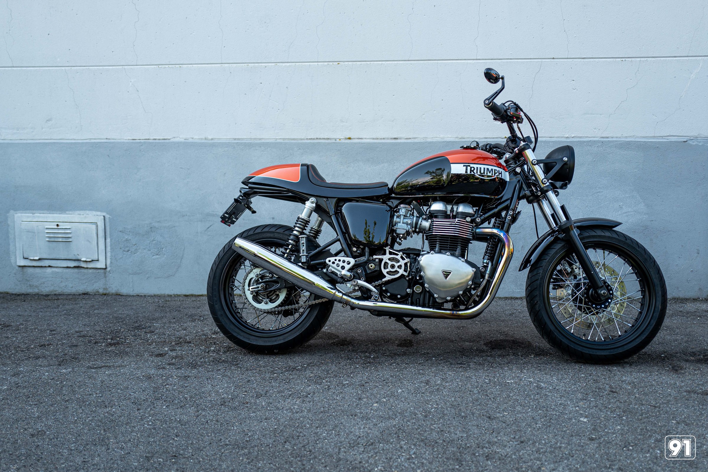 TRIUMPH Thruxton 900 i