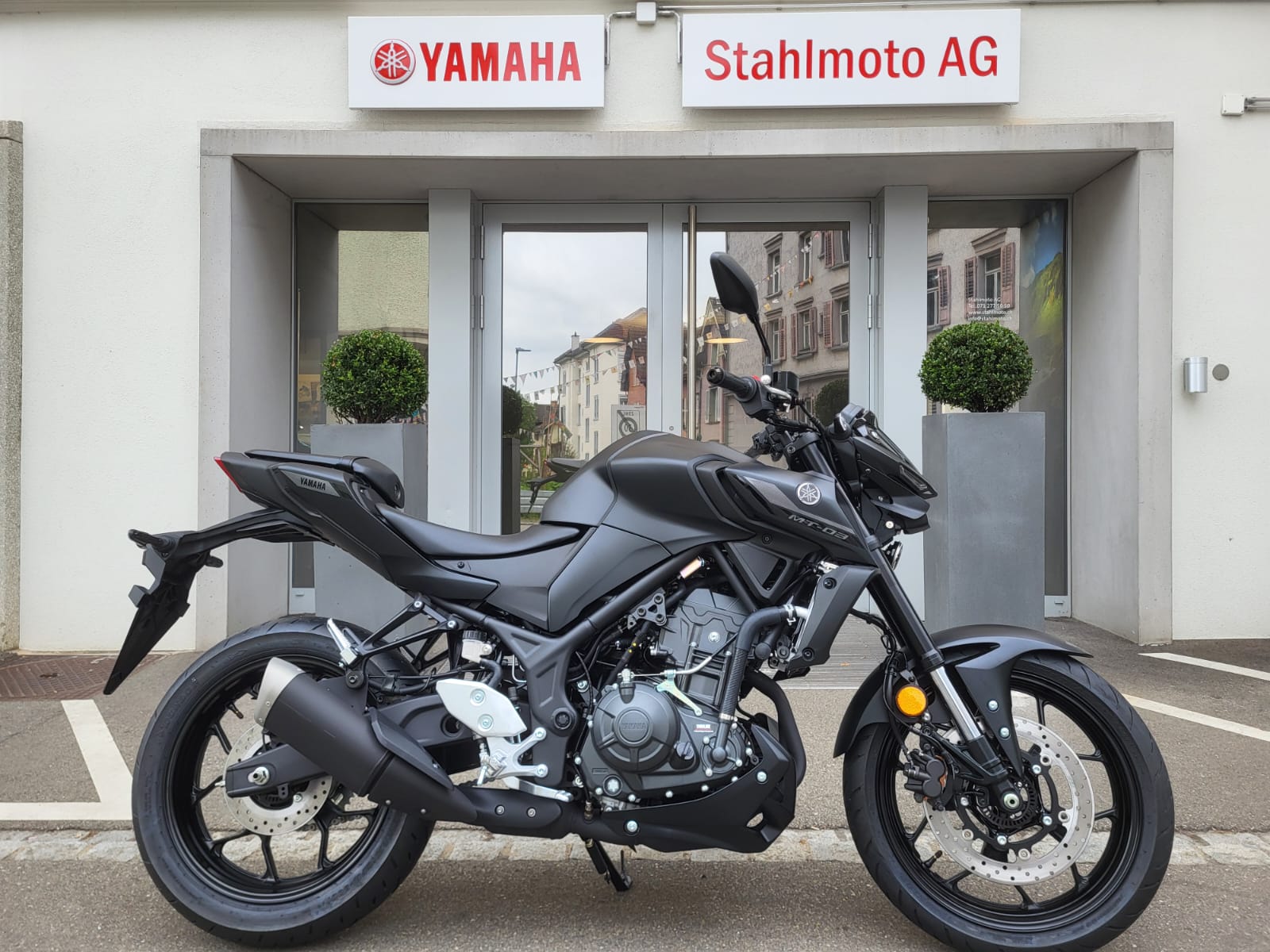 YAMAHA MT-03