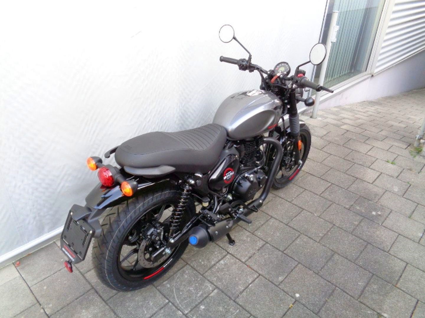 ROYAL ENFIELD HNTR 350 E5
