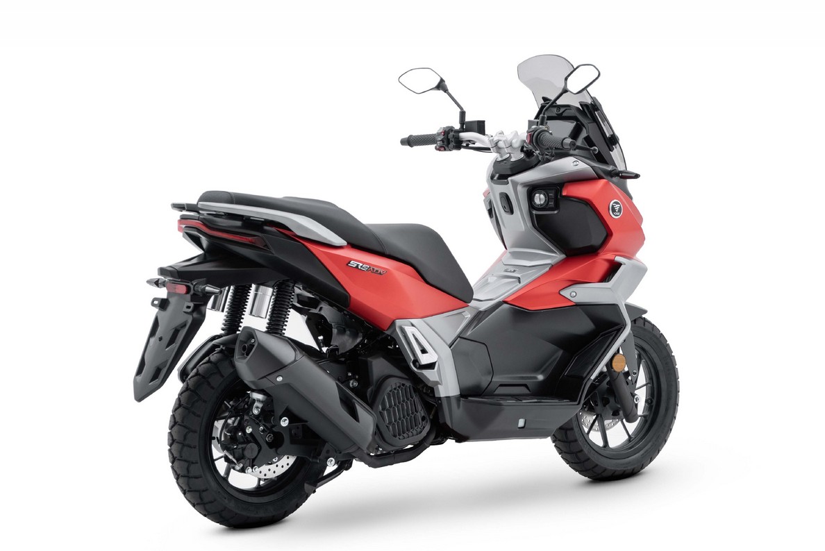 VOGE SR1 125 ADV-showroom-element-1