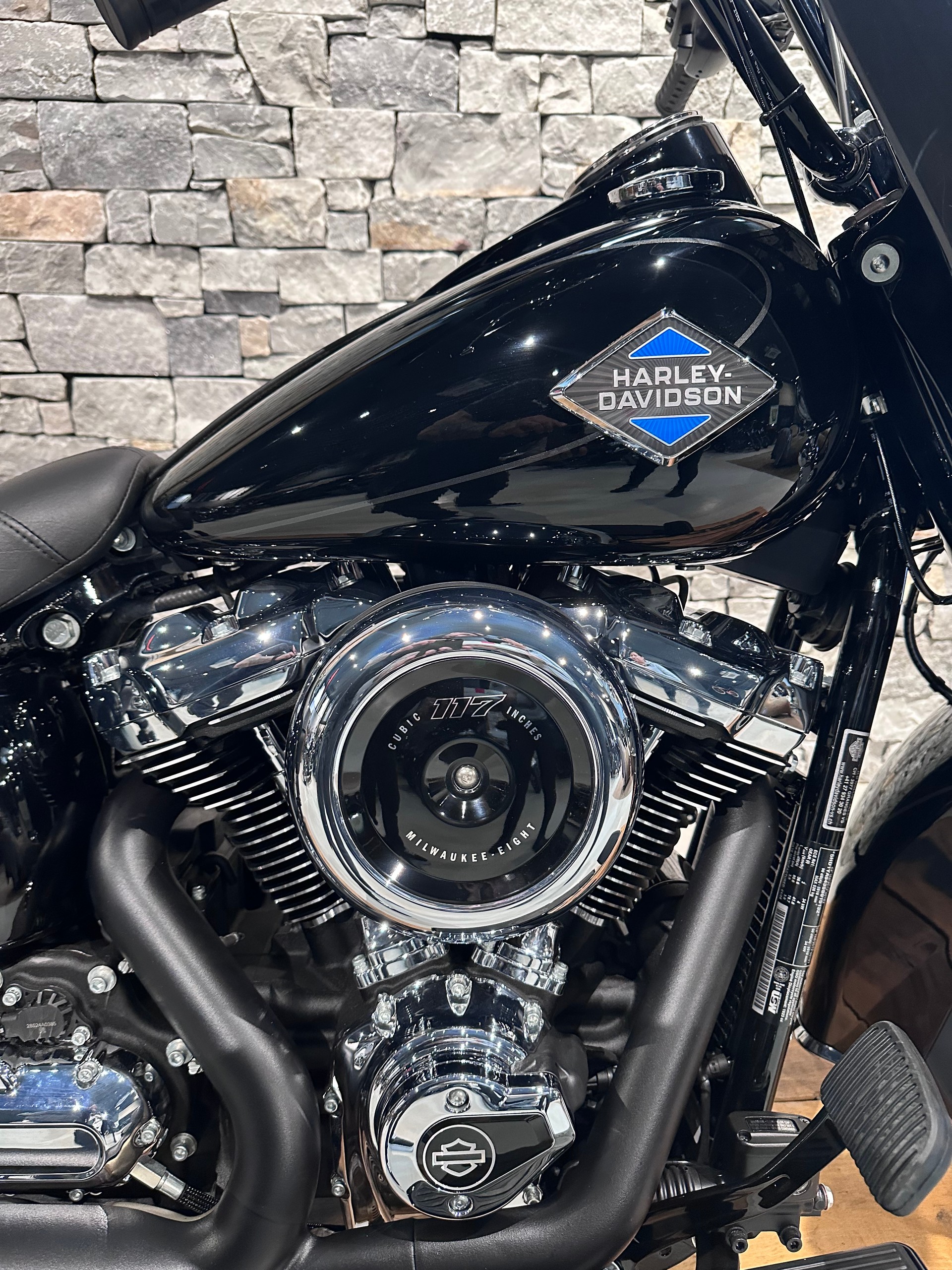 HARLEY-DAVIDSON Héritage-showroom-element-3