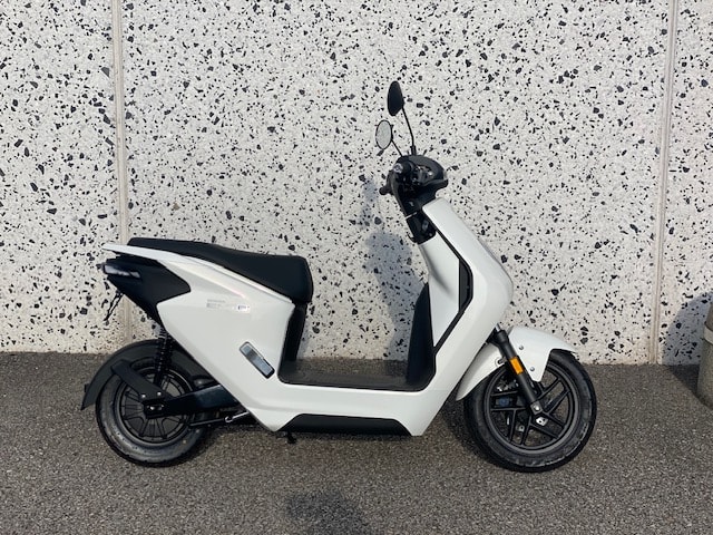 HONDA EM1-E