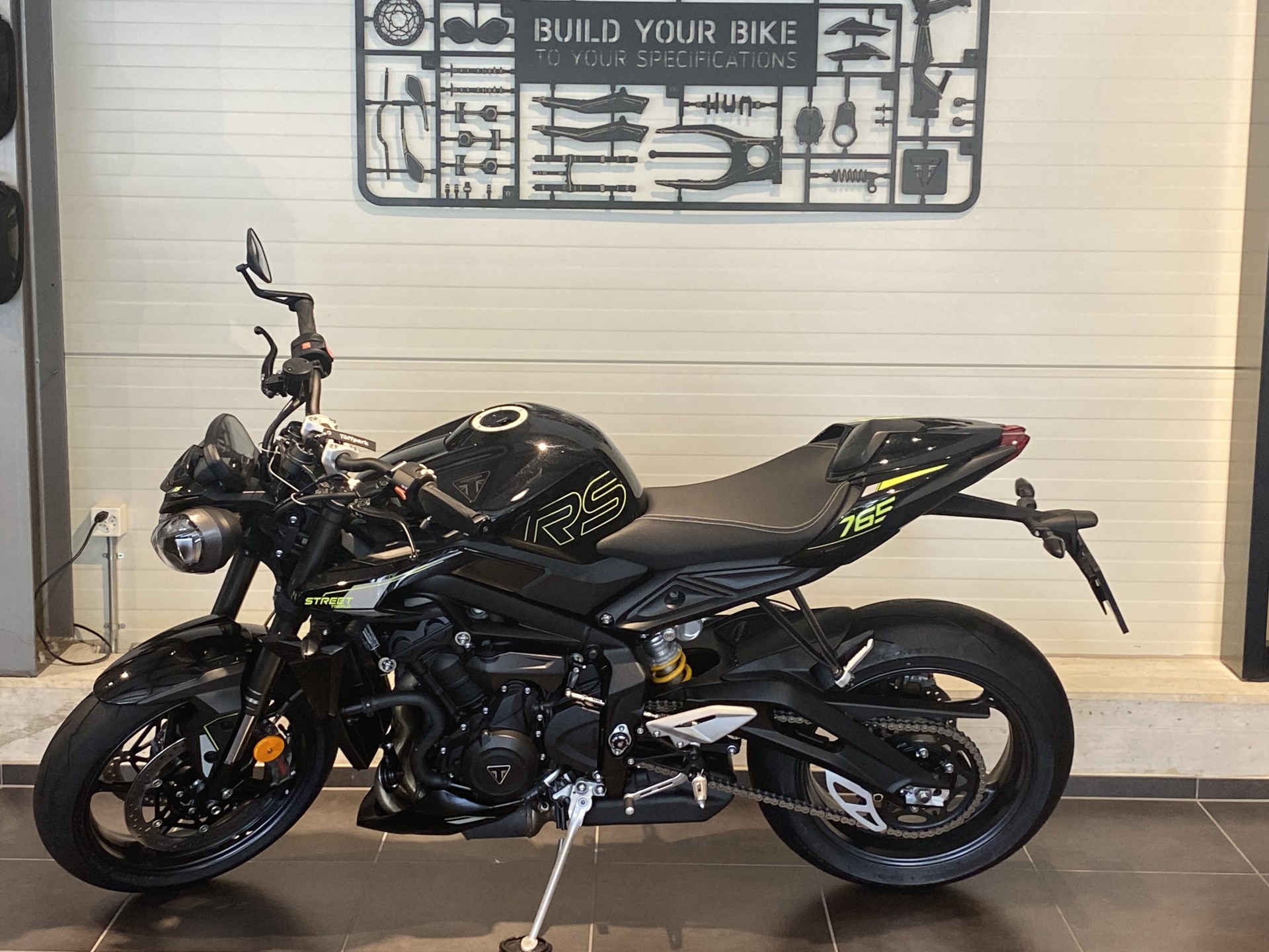 TRIUMPH Street Triple 765 RS "LEASING 1.9% ODER KUNDENVORTEIL VON CHF 765.-"