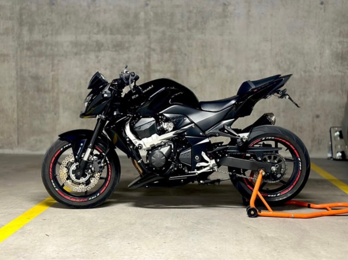 KAWASAKI Z 750