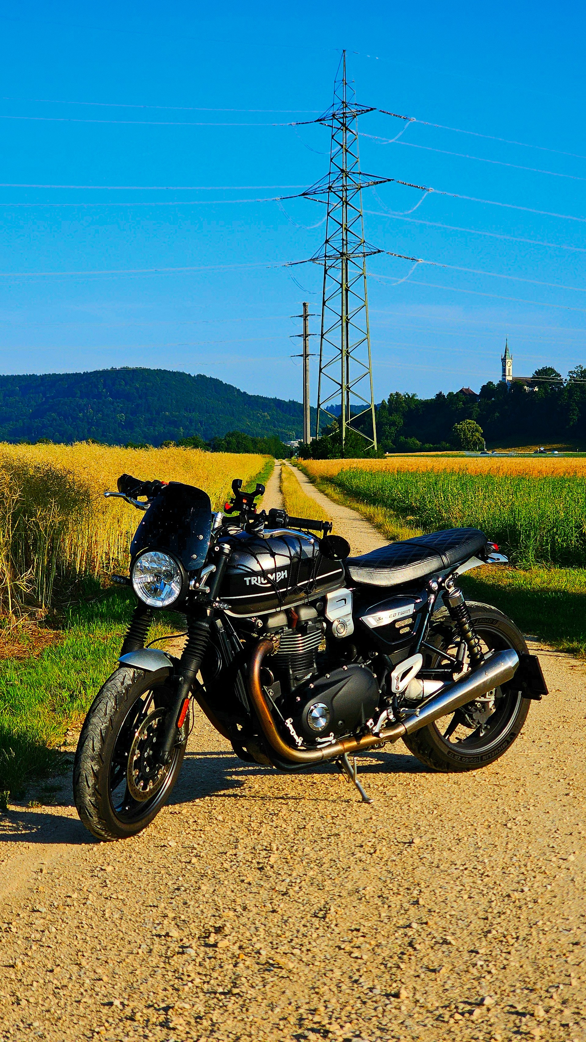 TRIUMPH Speed Twin 1200-image-3