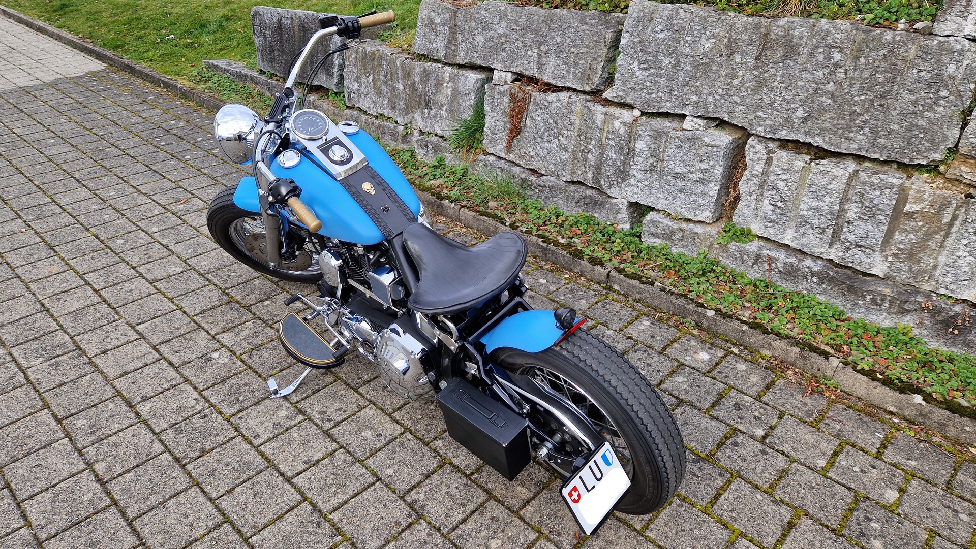 HARLEY-DAVIDSON FXSTC Softail Custom-image-11
