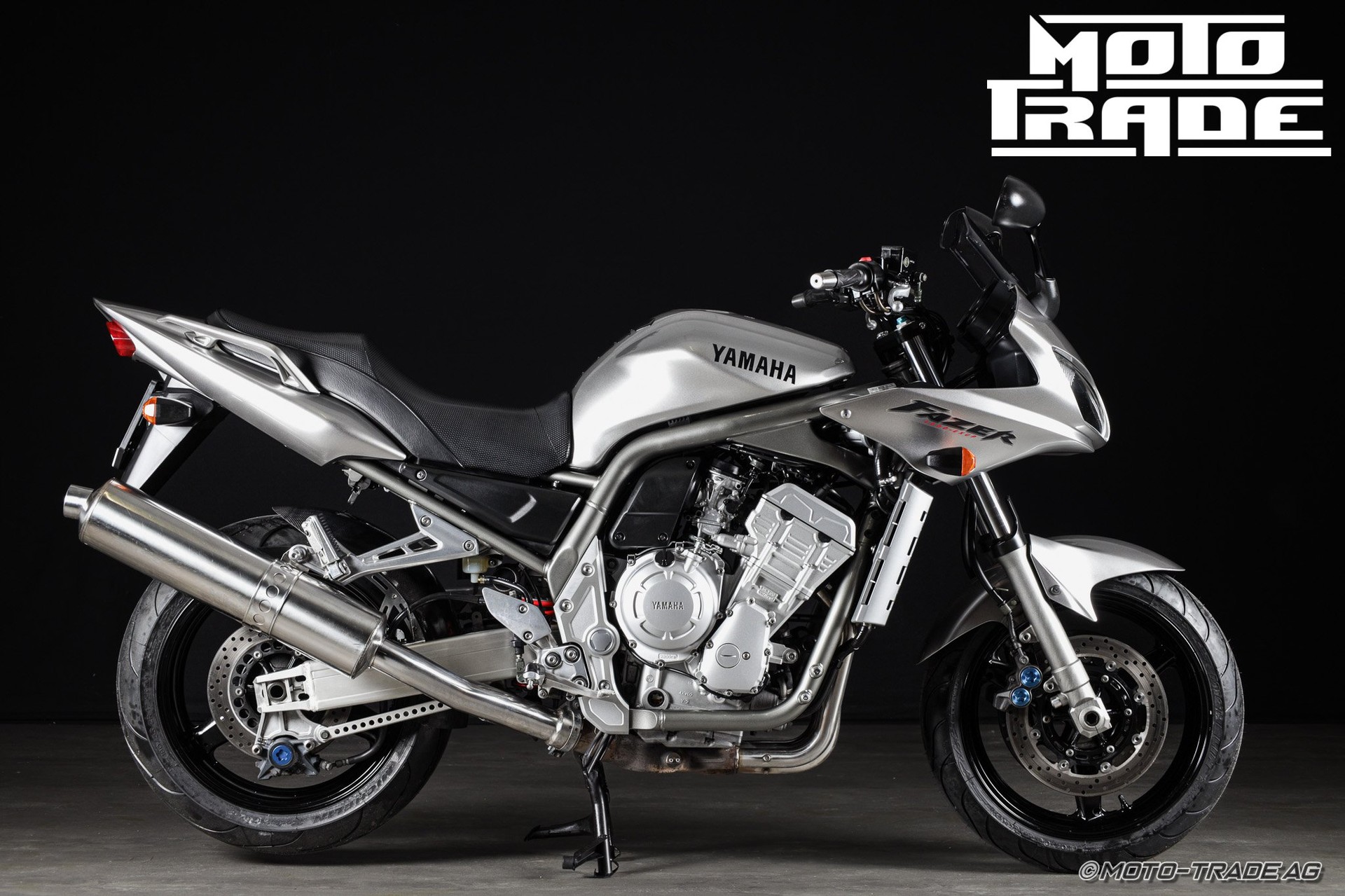 YAMAHA FZS 1000 Fazer-showroom-element-1