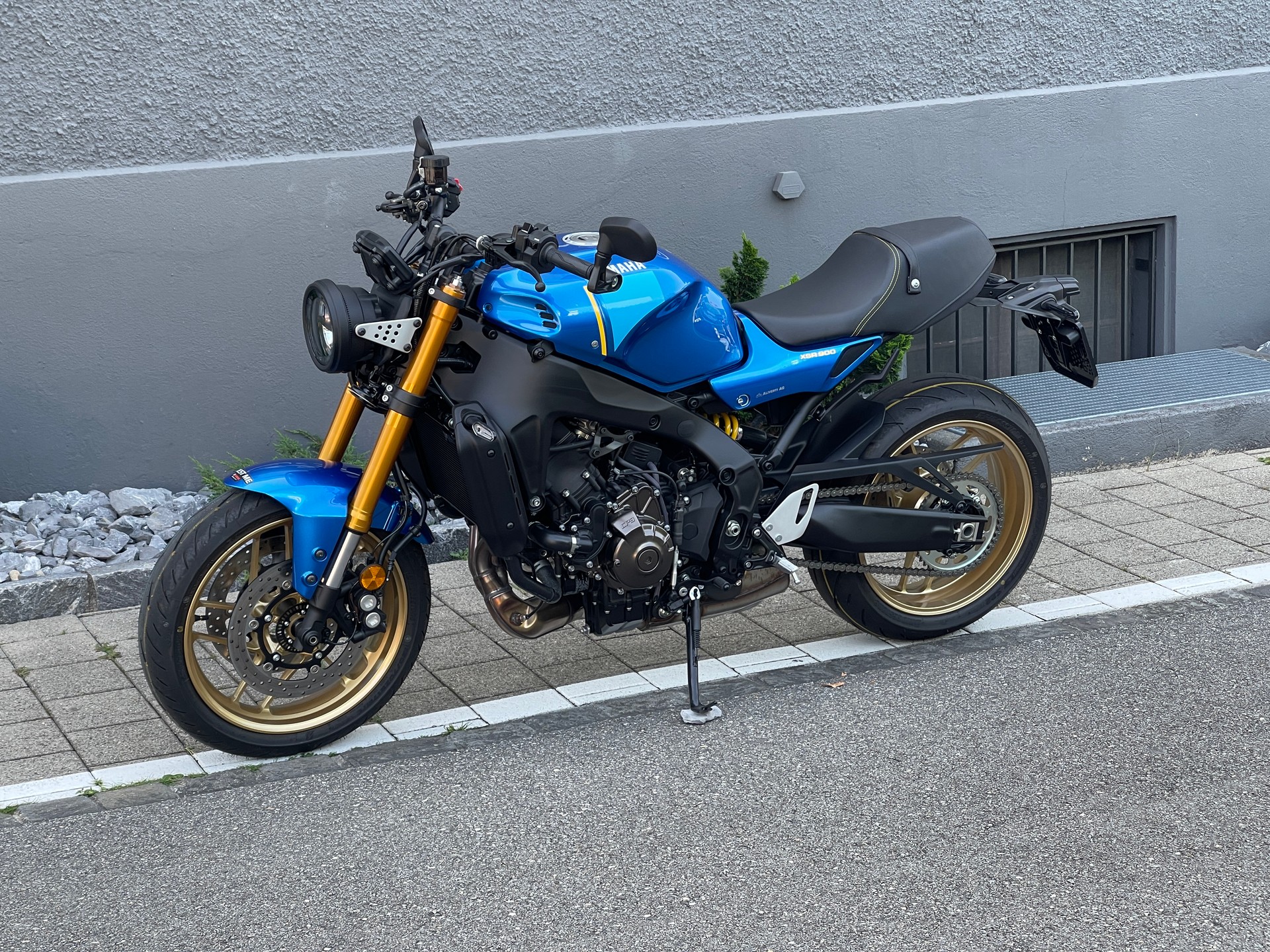 YAMAHA XSR 900 2022-showroom-element-1