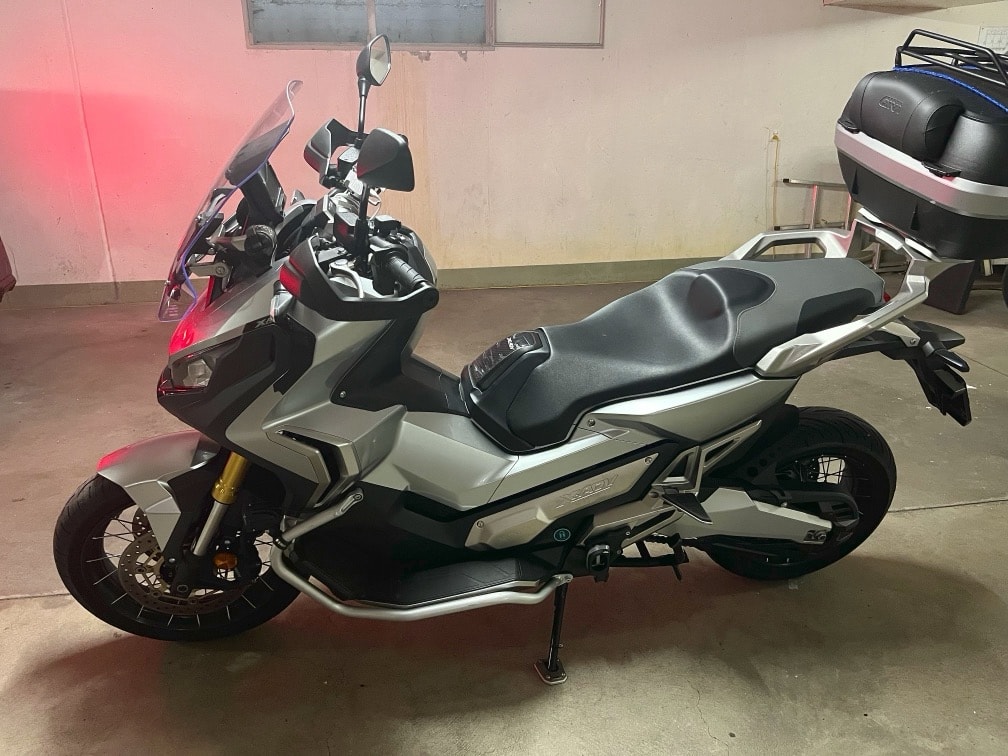 HONDA X-ADV 750 ABS-image-2