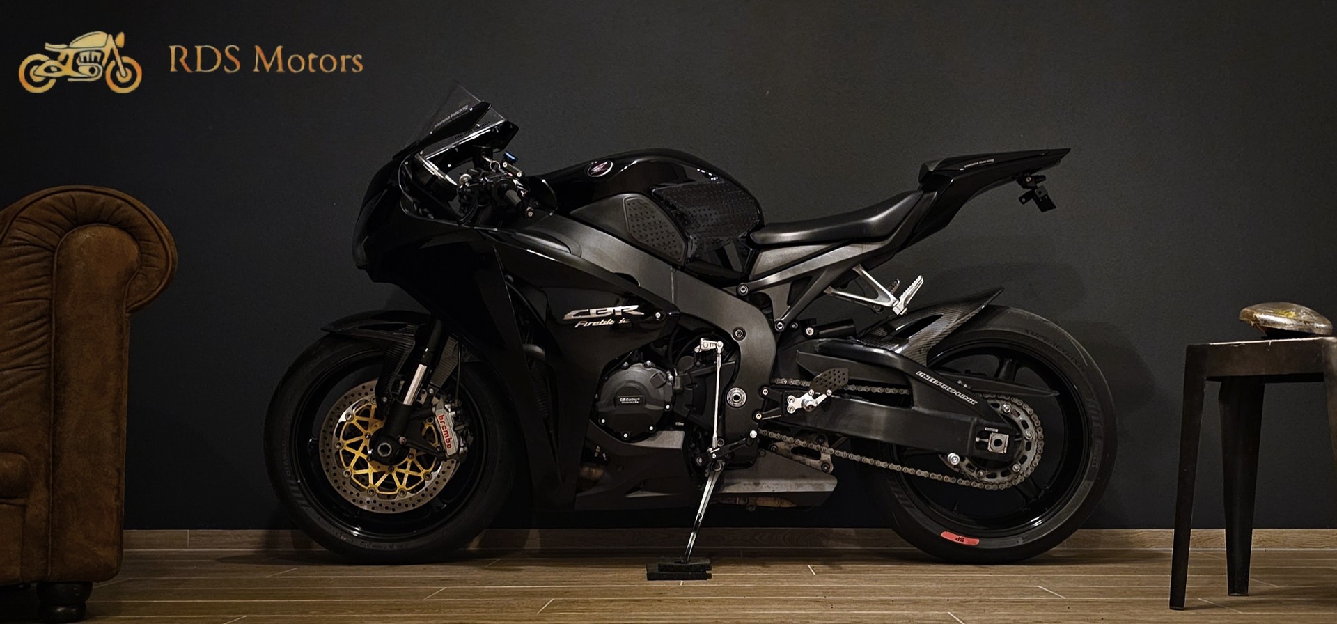 HONDA CBR 1000 RR Fireblade-showroom-element-3
