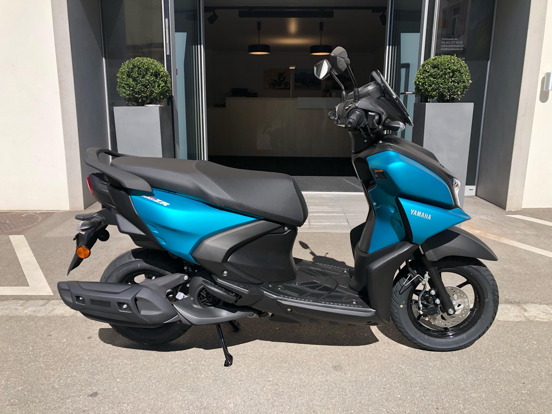 YAMAHA Ray 125-showroom-element-1