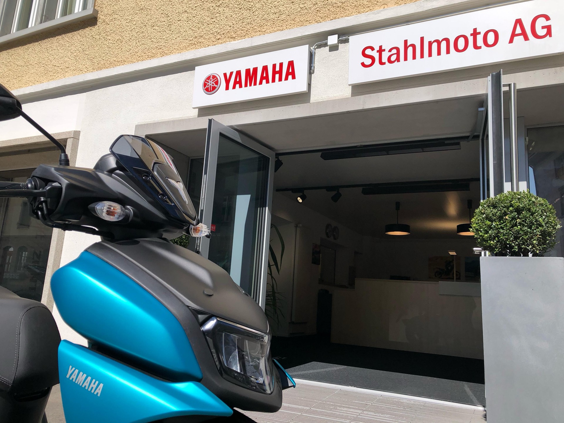 YAMAHA Ray 125-showroom-element-2