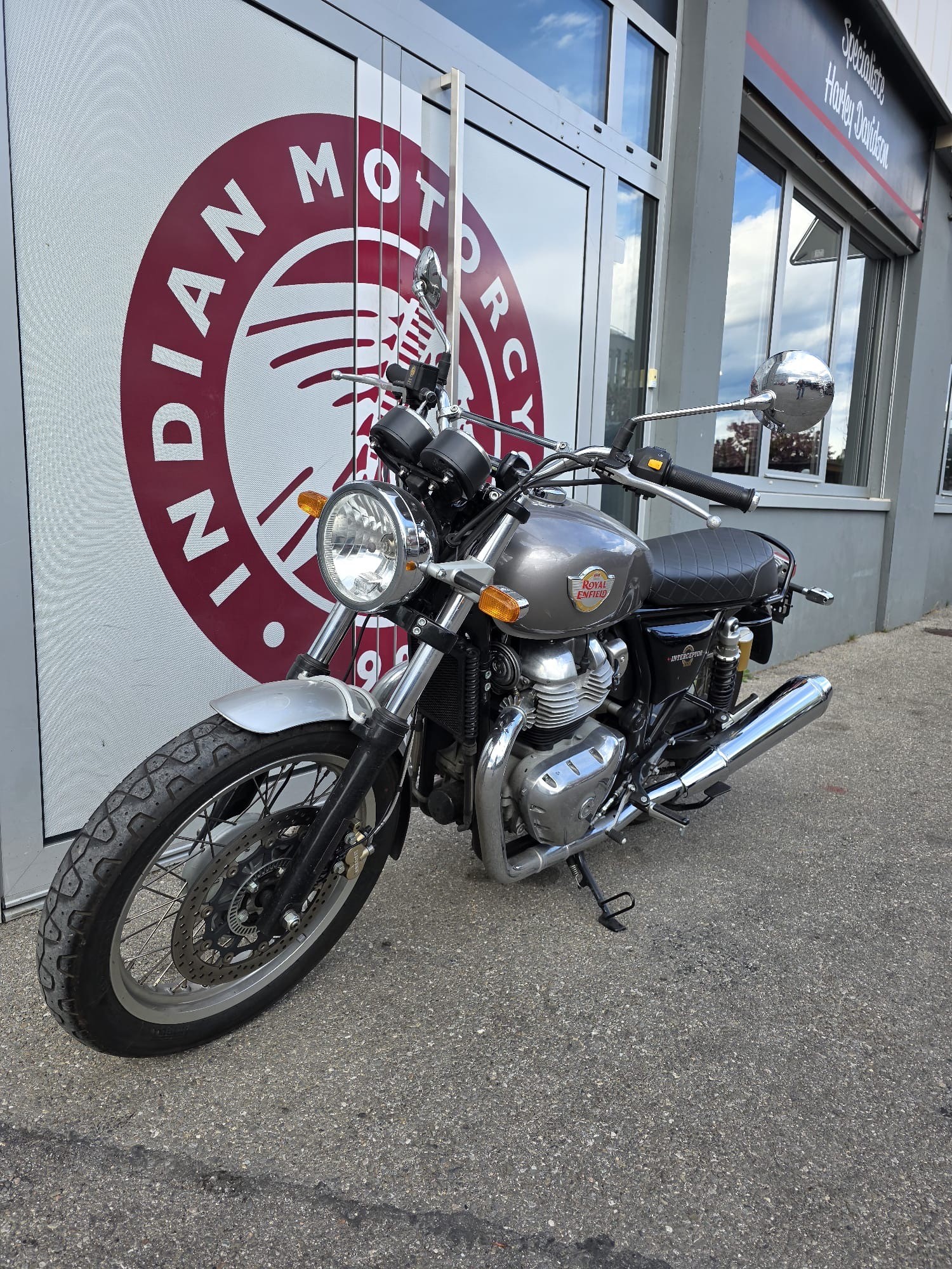 ROYAL ENFIELD Interceptor 650 Standard-image-2