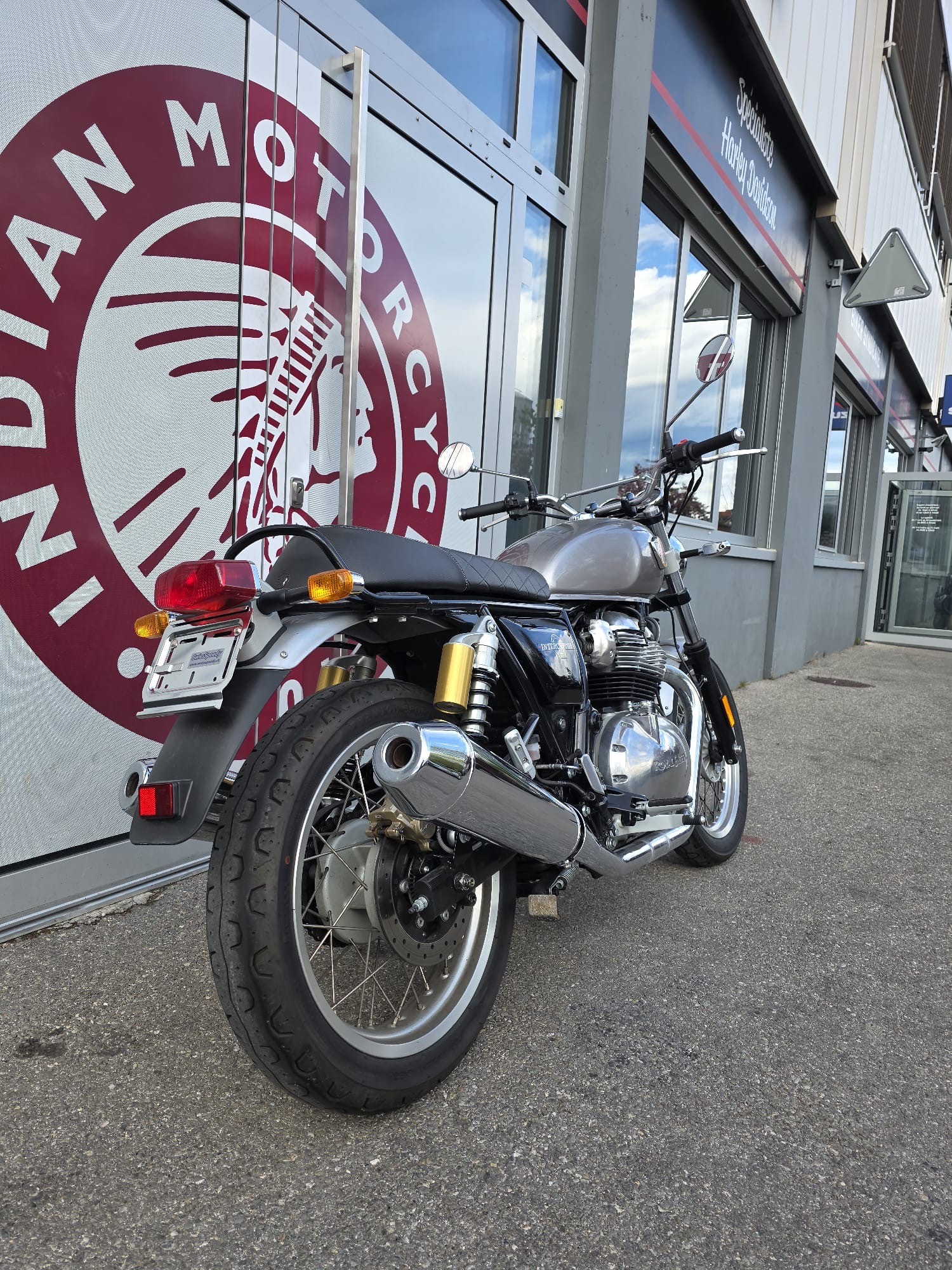 ROYAL ENFIELD Interceptor 650 Standard-image-3
