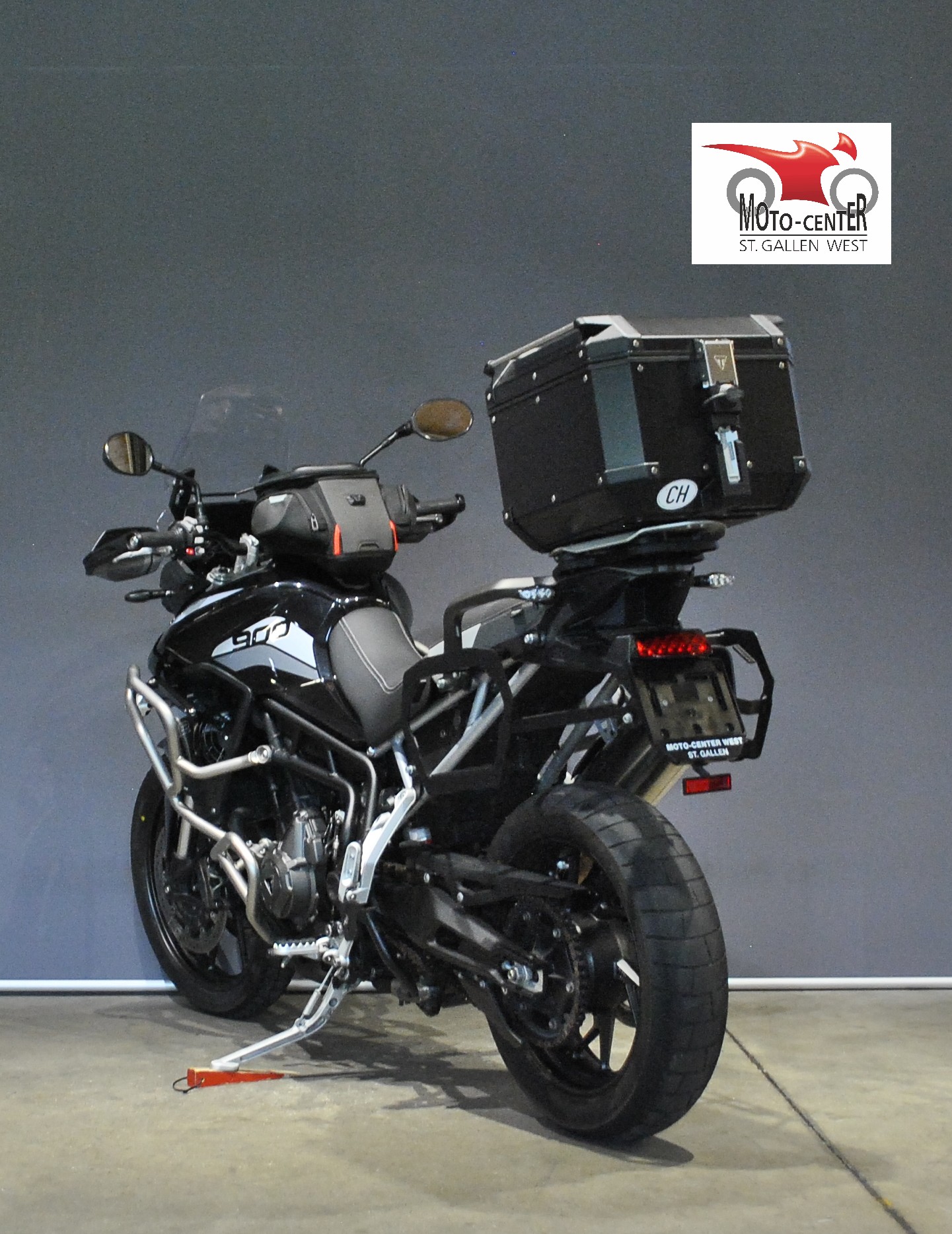 TRIUMPH Tiger 900 GT Pro-showroom-element-3