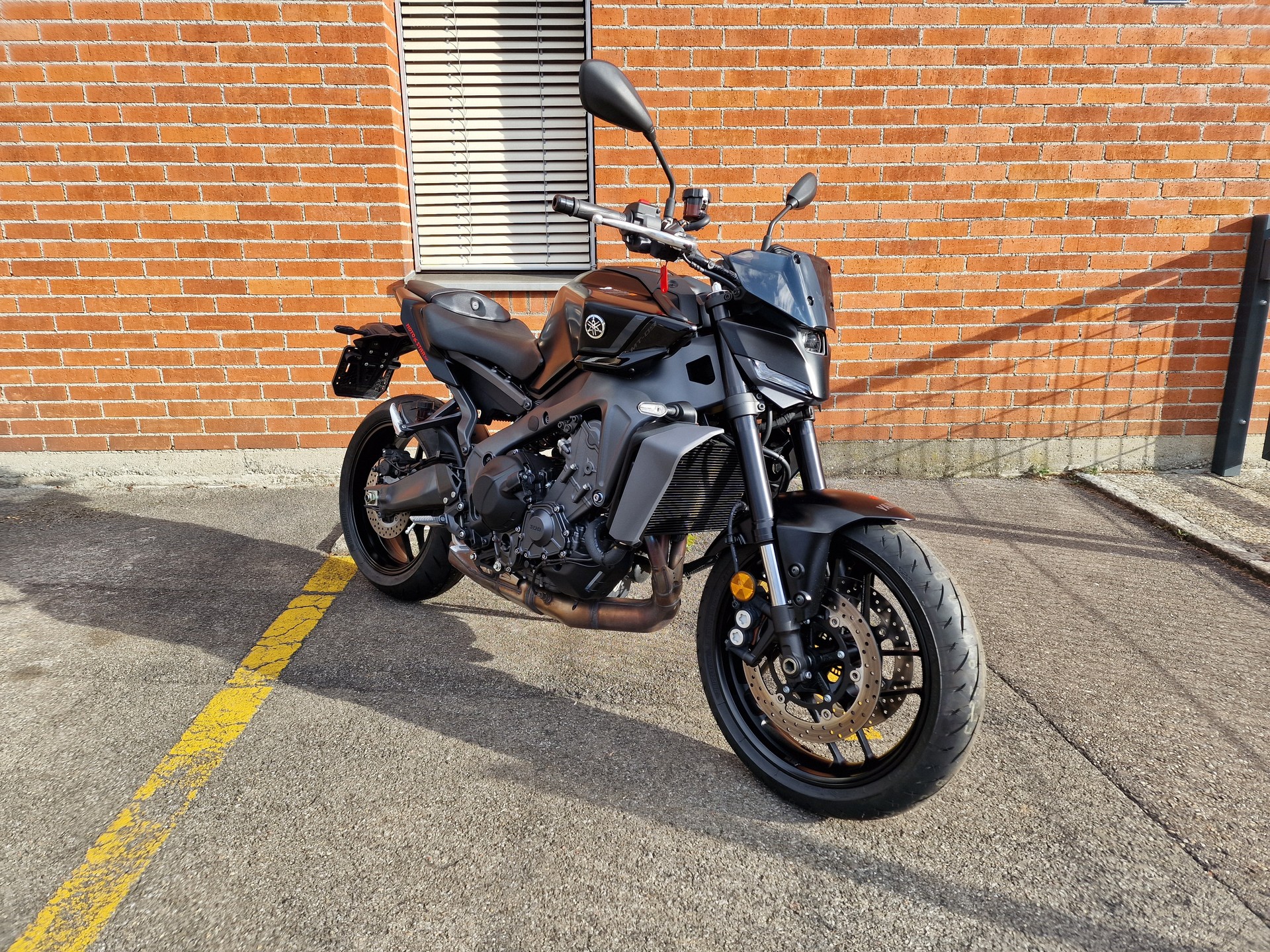 YAMAHA MT-09