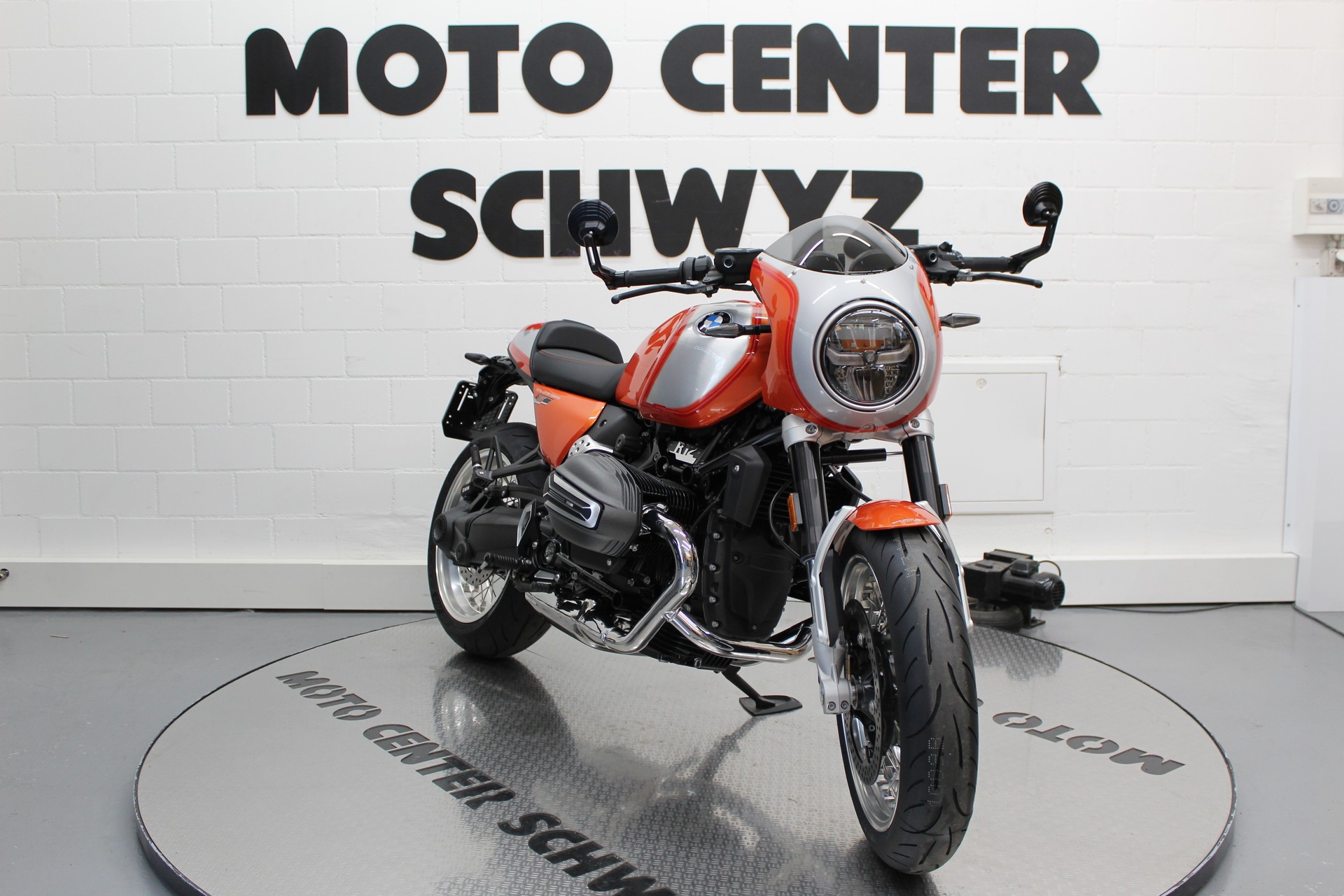 BMW R12 S-showroom-element-1